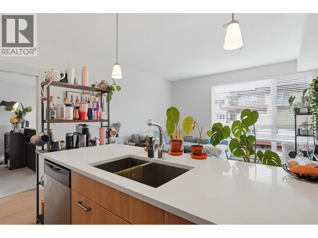 304 - 2214 KELLY AVENUE, Port Coquitlam 3