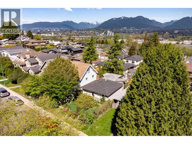 4137 MCGILL STREET, Burnaby 5