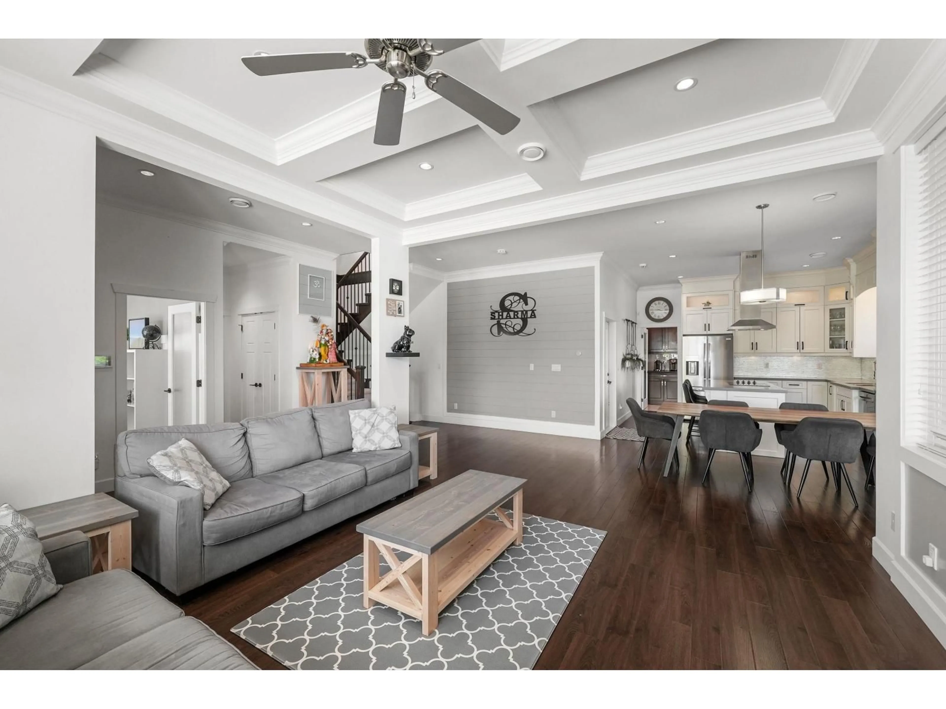 Living room with furniture, unknown for 12502 58A AVENUE, Surrey British Columbia V3X0E8