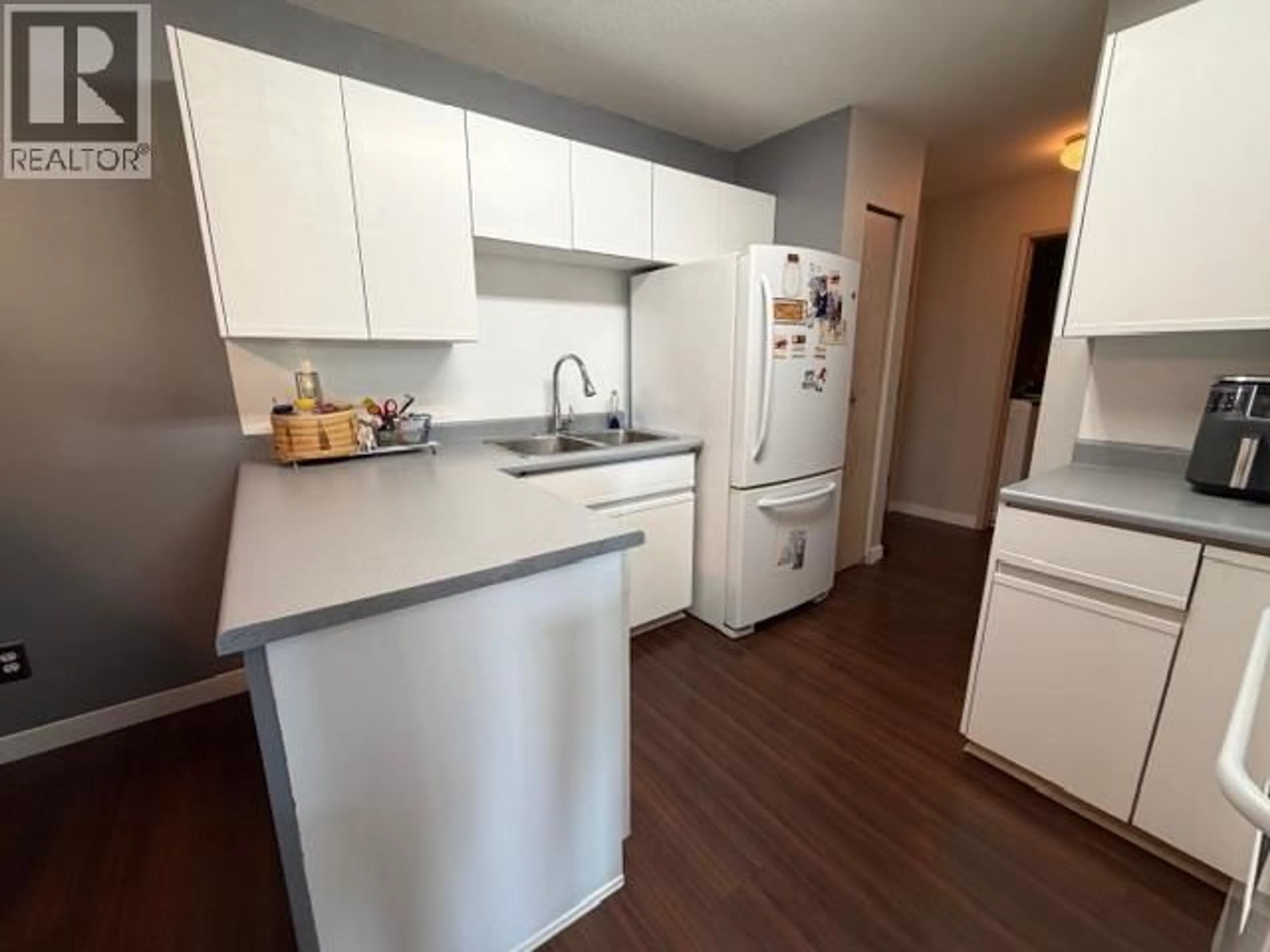 Standard kitchen, wood/laminate floor for 209 - 20561 113 AVENUE, Maple Ridge British Columbia V2X1E2
