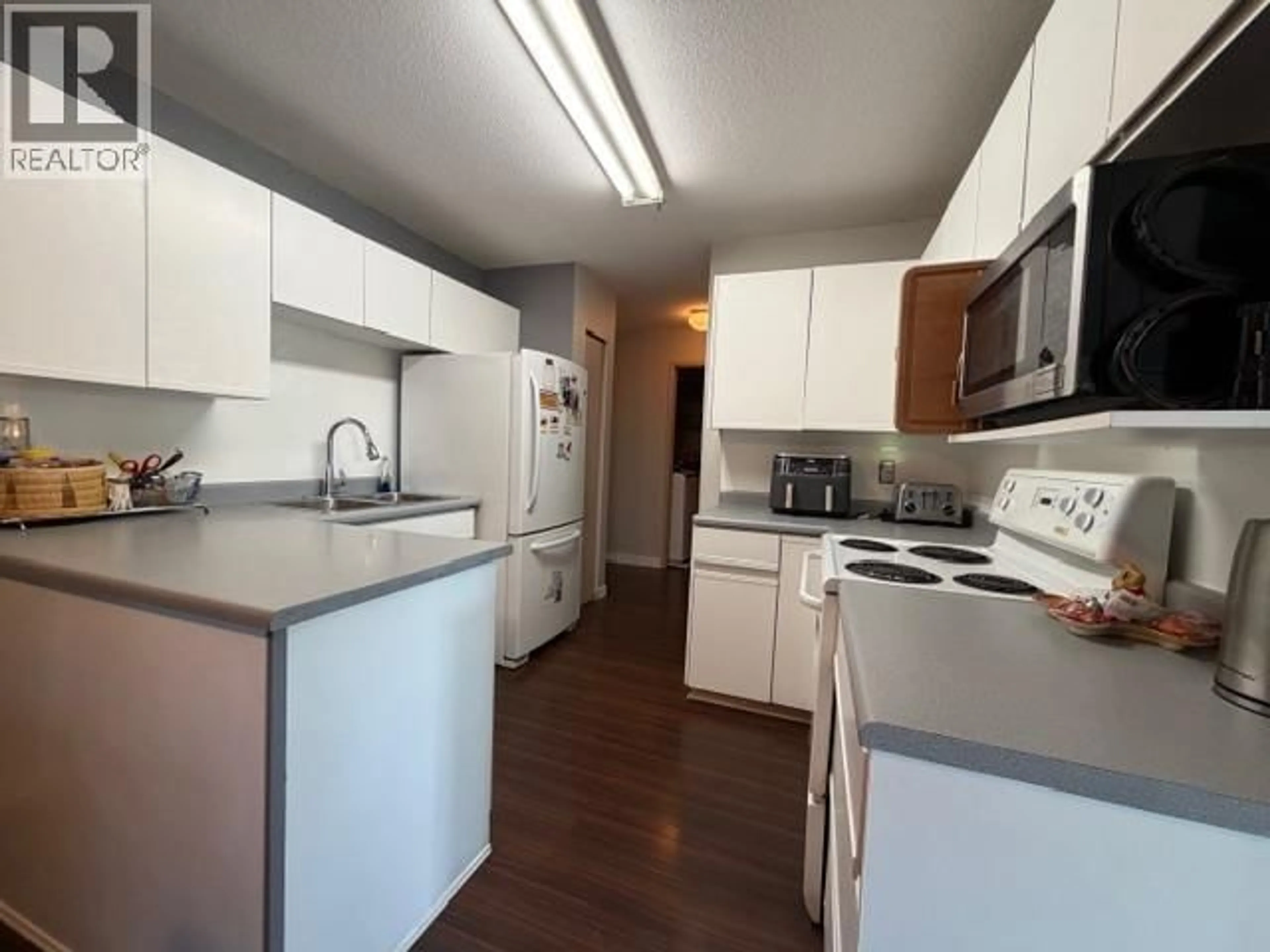 Standard kitchen, unknown for 209 - 20561 113 AVENUE, Maple Ridge British Columbia V2X1E2