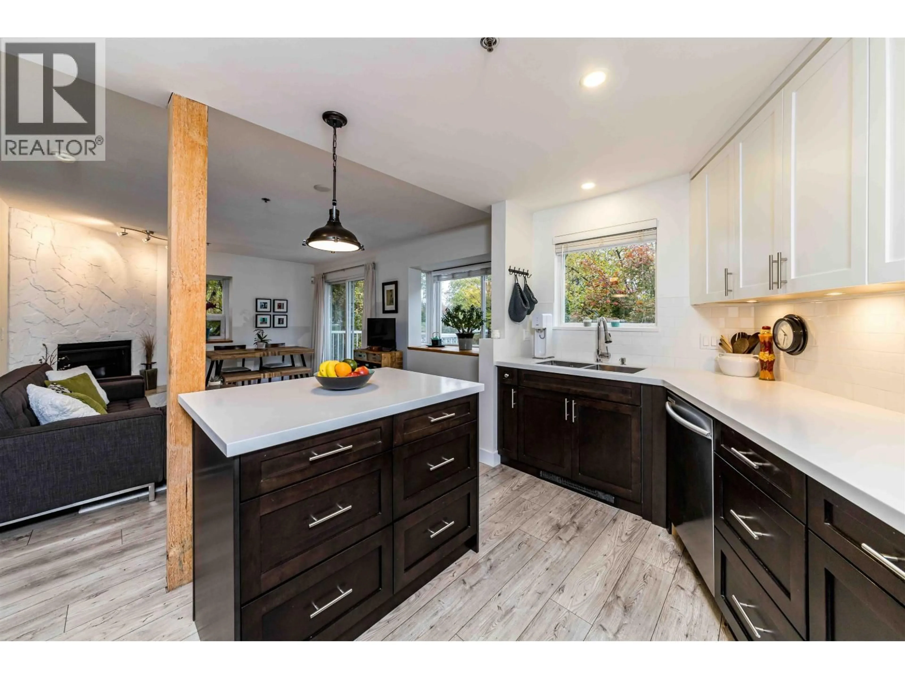 Open concept kitchen, unknown for 401 - 2295 PANDORA STREET, Vancouver British Columbia V5L1N6