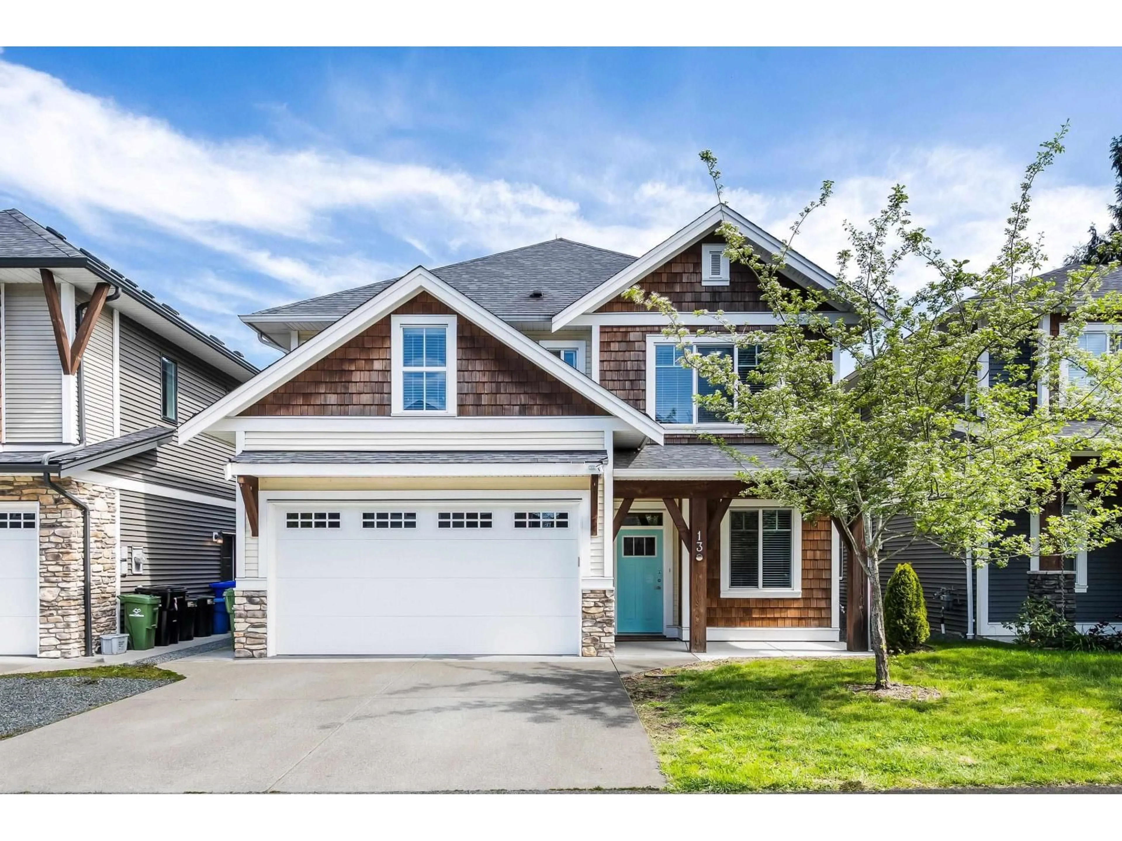 Home with vinyl exterior material, street for 13 - 10082 WILLIAMS ROAD, Chilliwack British Columbia V2P5H2