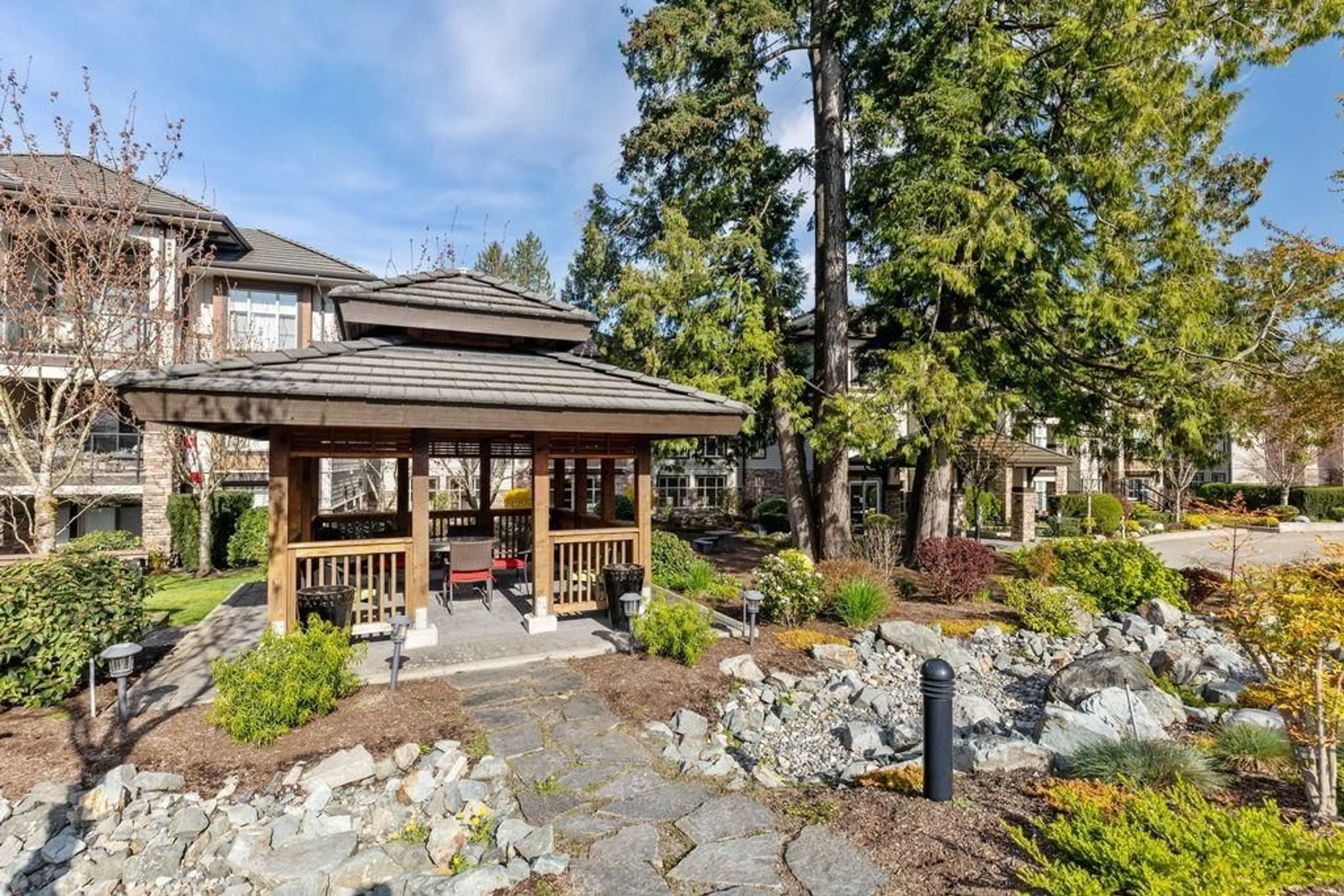 Patio, mountain view for 304 - 15155 36 AVENUE, Surrey British Columbia V3Z4R3