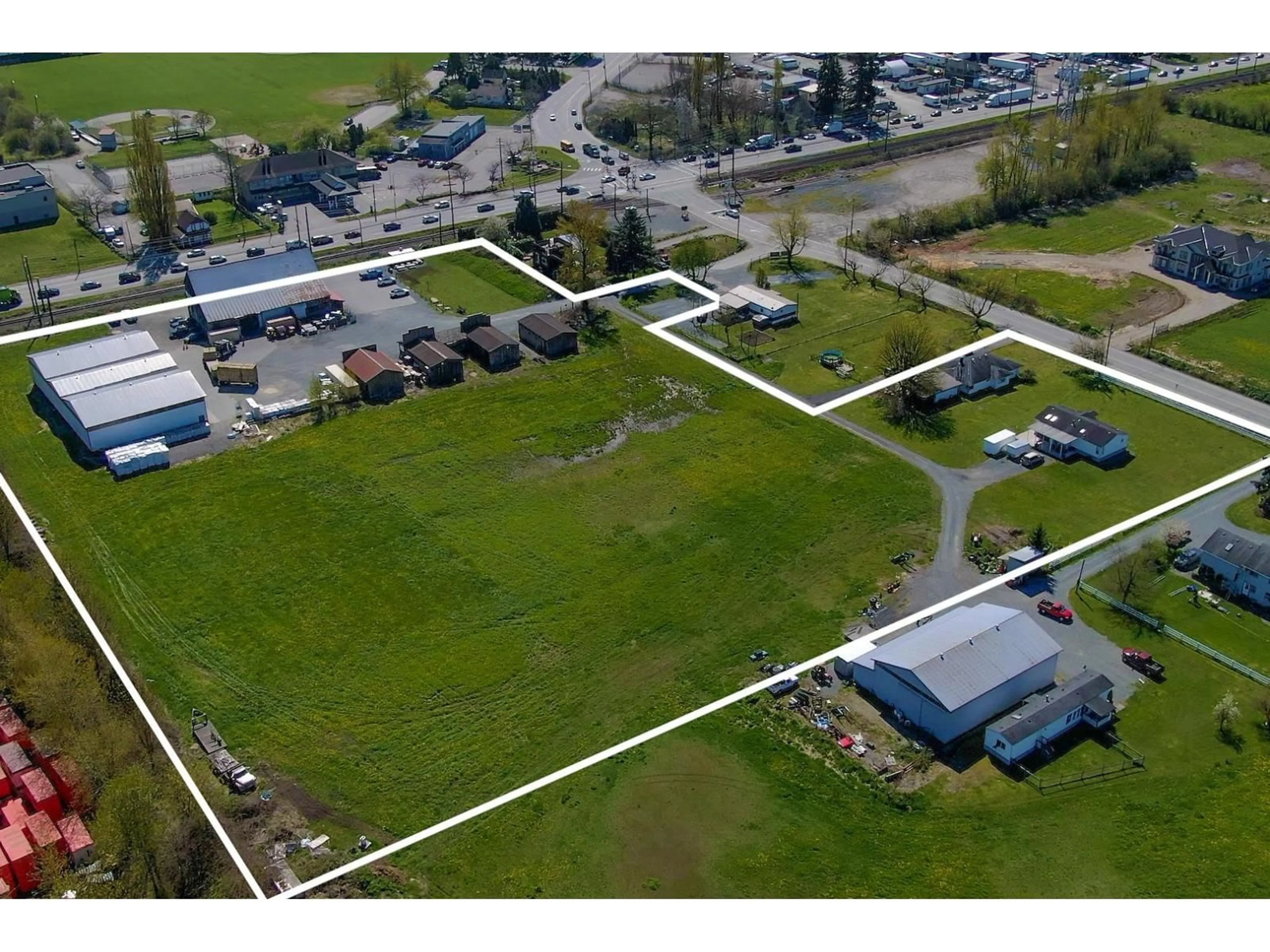 A pic from outside/outdoor area/front of a property/back of a property/a pic from drone, building for 21533 CRUSH CRESCENT, Langley British Columbia V2Y2P9