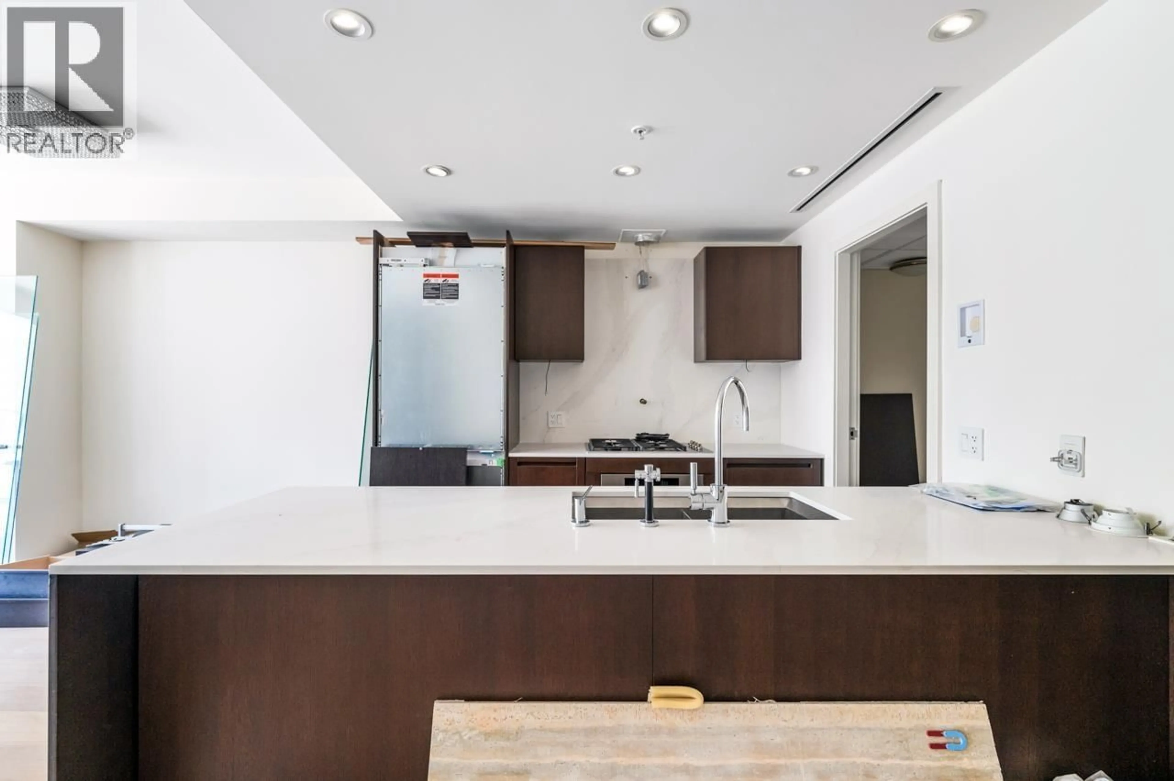 Contemporary kitchen, ceramic/tile floor for 2705 - 1011 CORDOVA STREET, Vancouver British Columbia V6C0B2