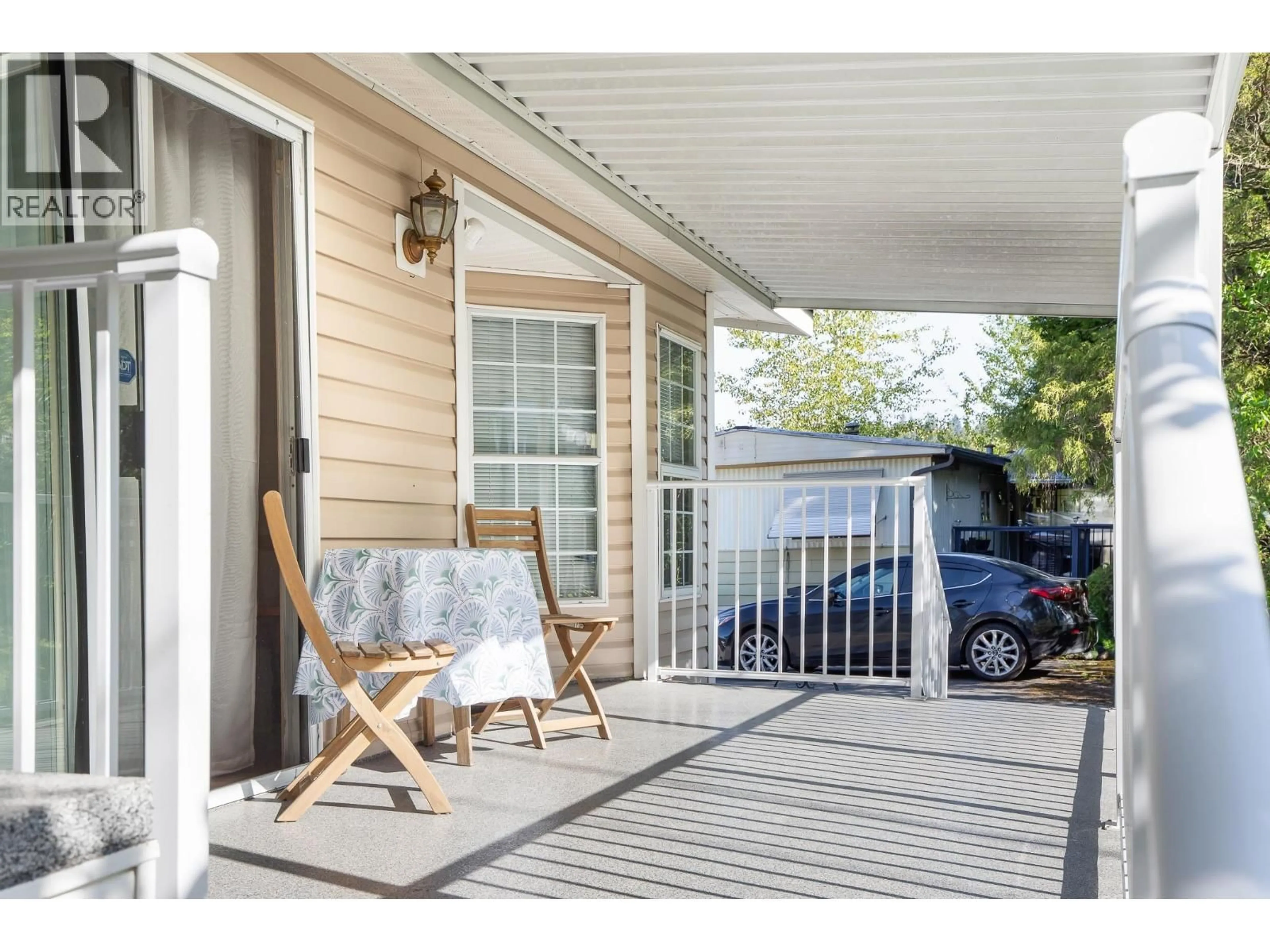 Patio, water/lake/river/ocean view for 120 - 201 CAYER STREET, Coquitlam British Columbia V3K5A9