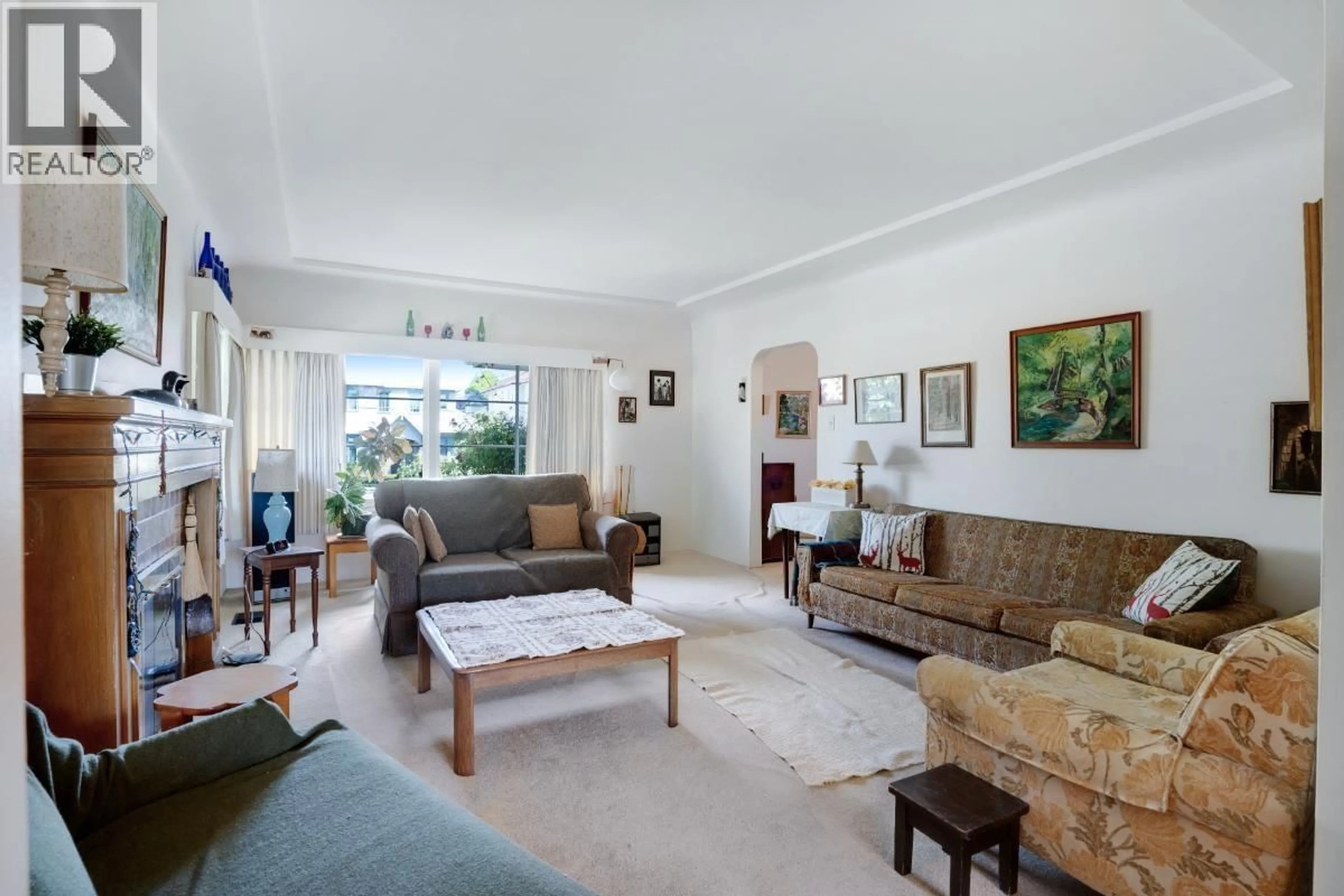 Living room with furniture, unknown for 2396 18TH AVENUE, Vancouver British Columbia V6L1A8