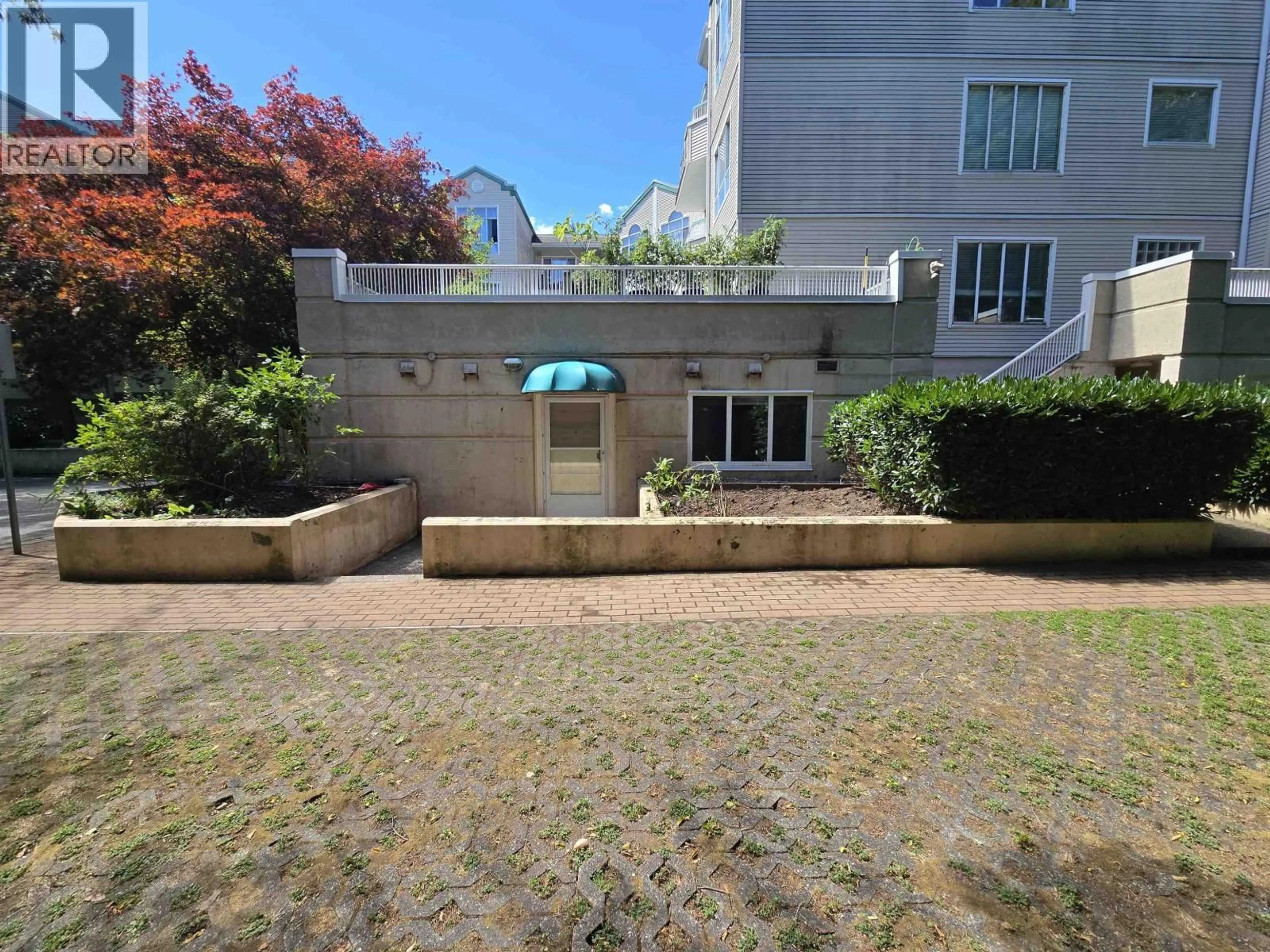 Patio, street for 100 - 8655 JONES ROAD, Richmond British Columbia V6Y3V7