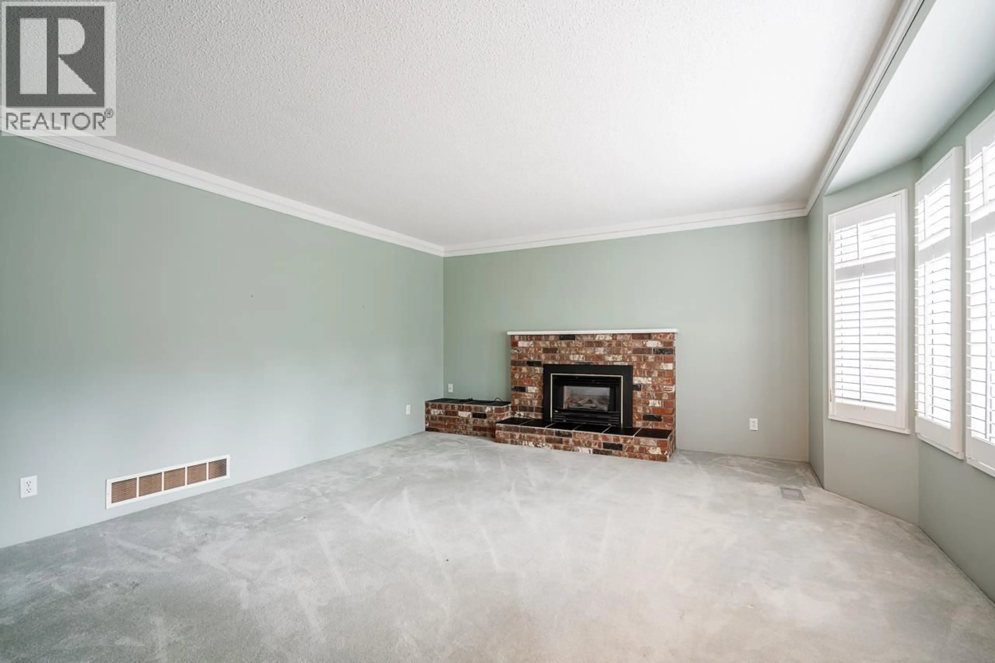 A pic of a room for 605 WATERLOO DRIVE, Port Moody British Columbia V3H3K9