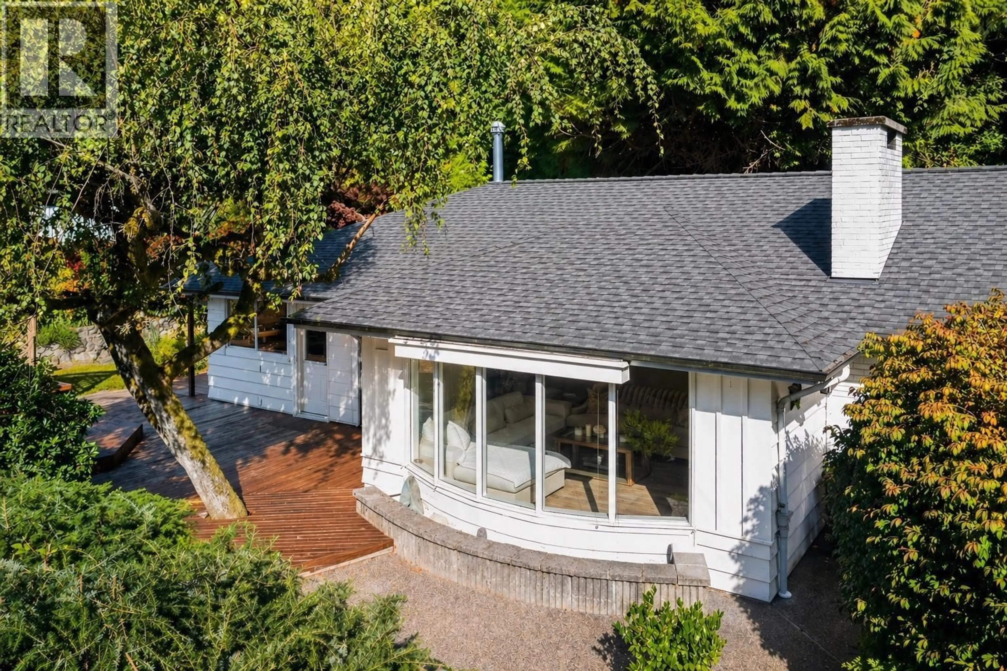 A pic from outside/outdoor area/front of a property/back of a property/a pic from drone, street for 4110 BURKERIDGE PLACE, West Vancouver British Columbia V7V3M9