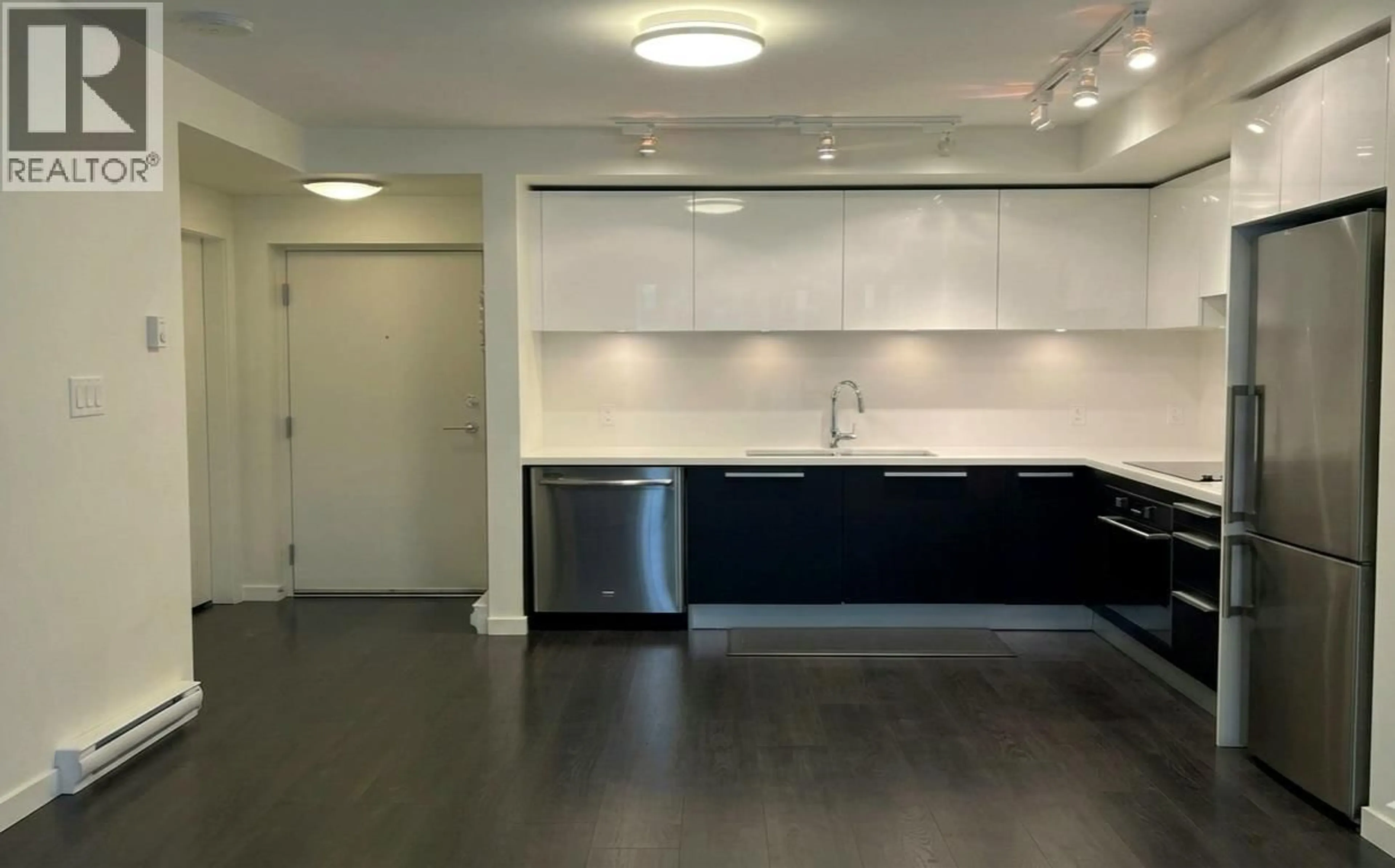 Standard kitchen, unknown for 403 - 6333 SILVER AVENUE, Burnaby British Columbia V5H0C3