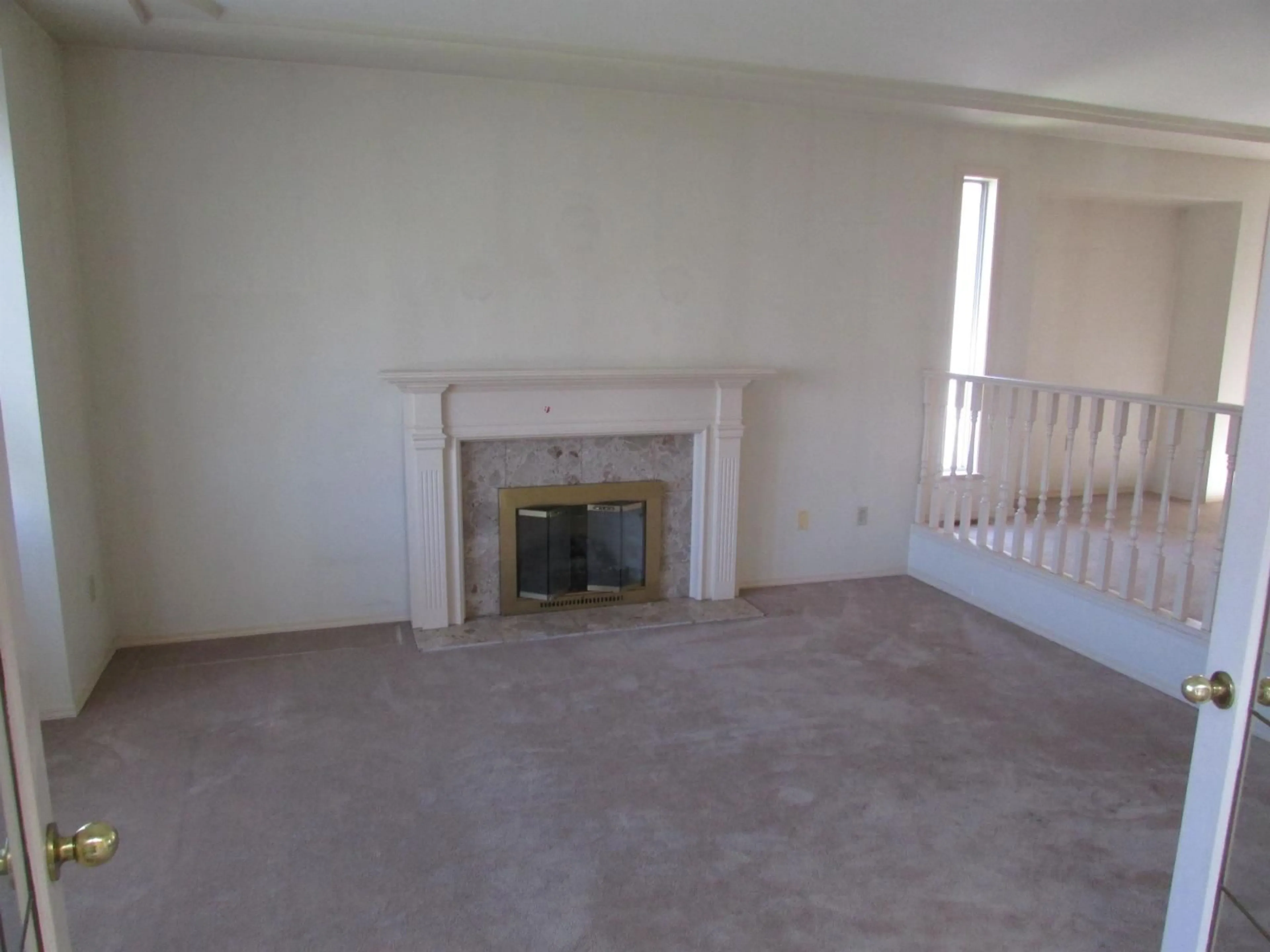 A pic of a room for 3019 CASSIAR AVENUE, Abbotsford British Columbia V2S7G7