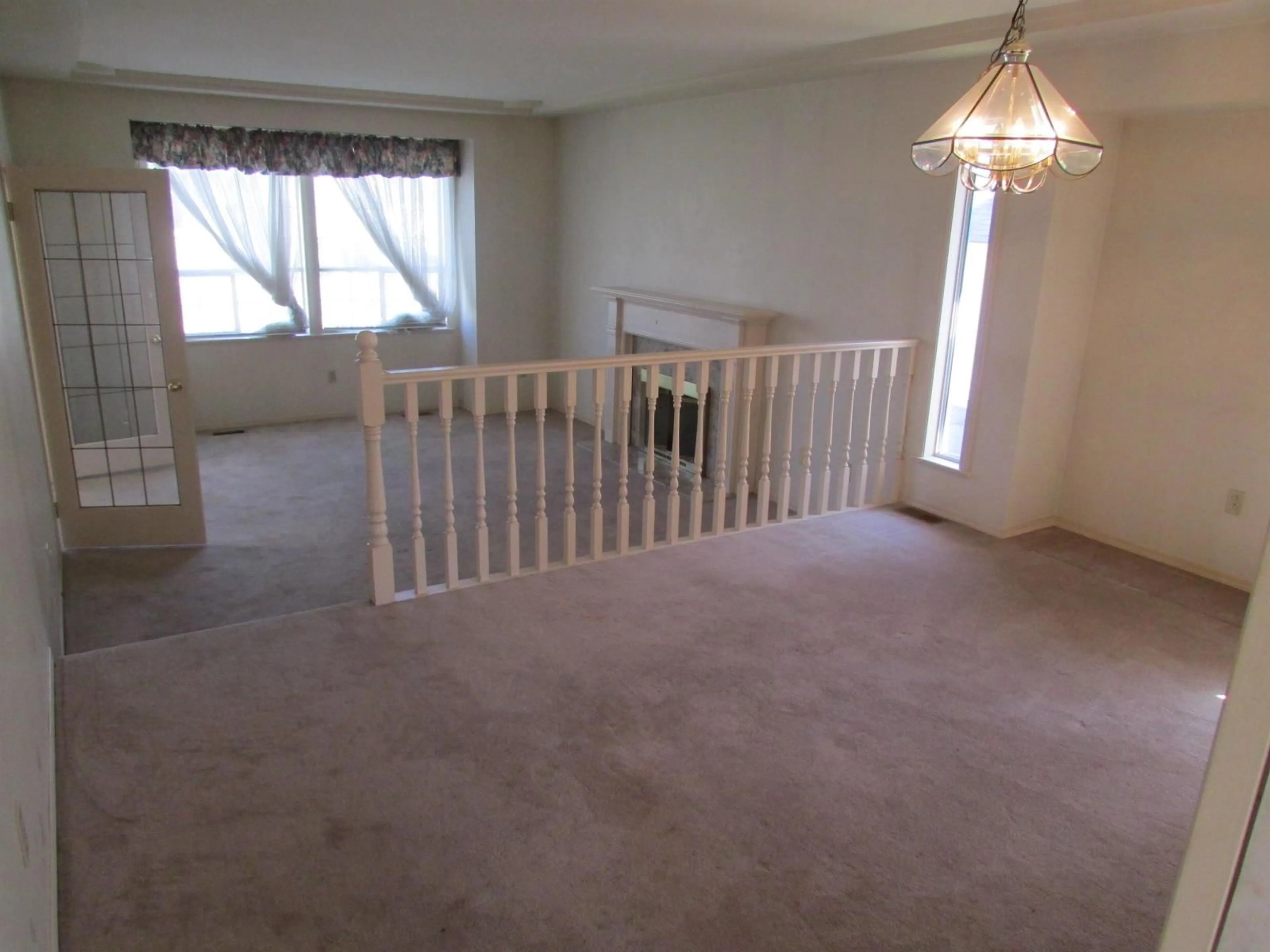 A pic of a room for 3019 CASSIAR AVENUE, Abbotsford British Columbia V2S7G7