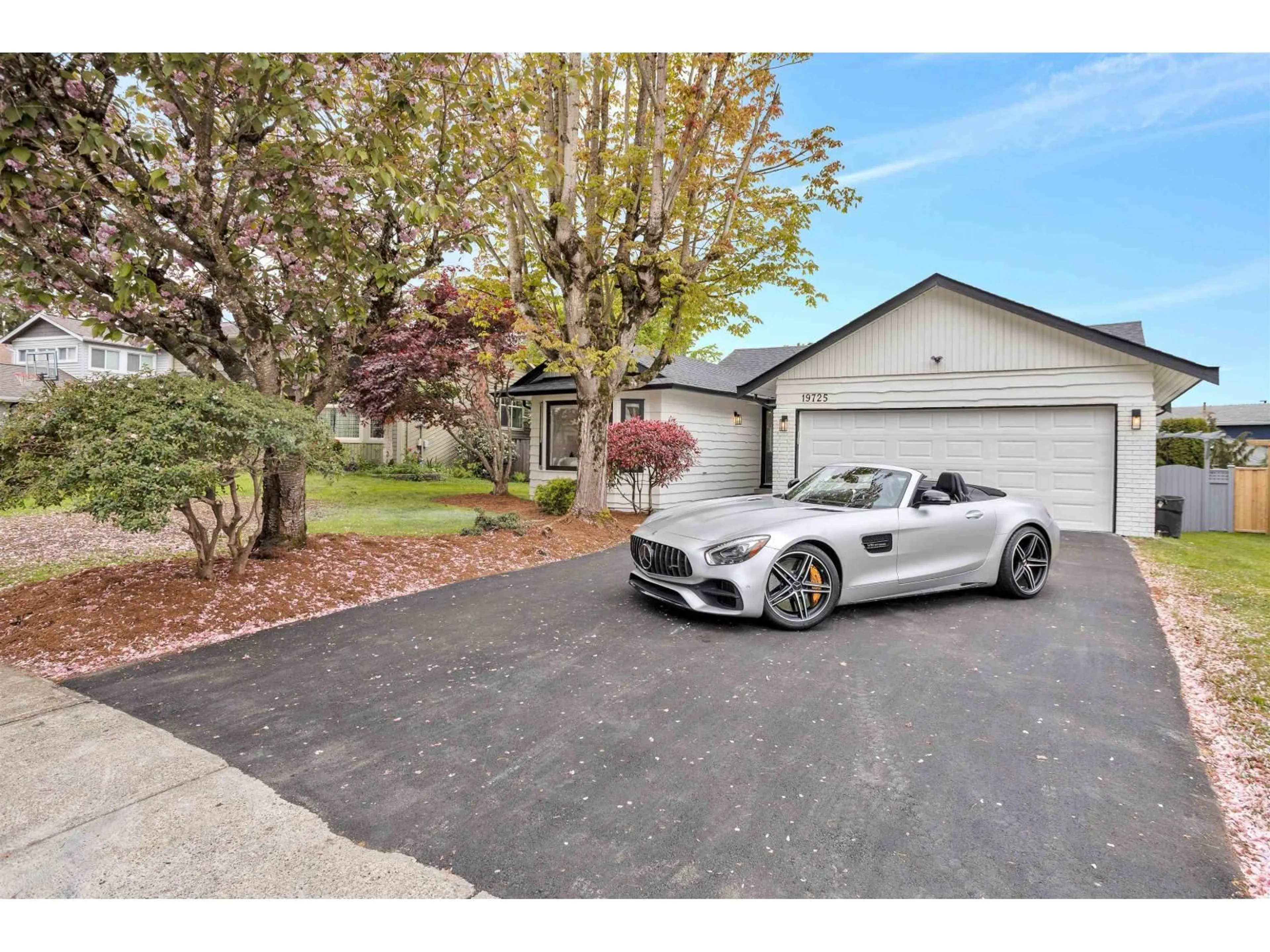 Unknown for 19725 50A AVENUE, Langley British Columbia V3A7L1