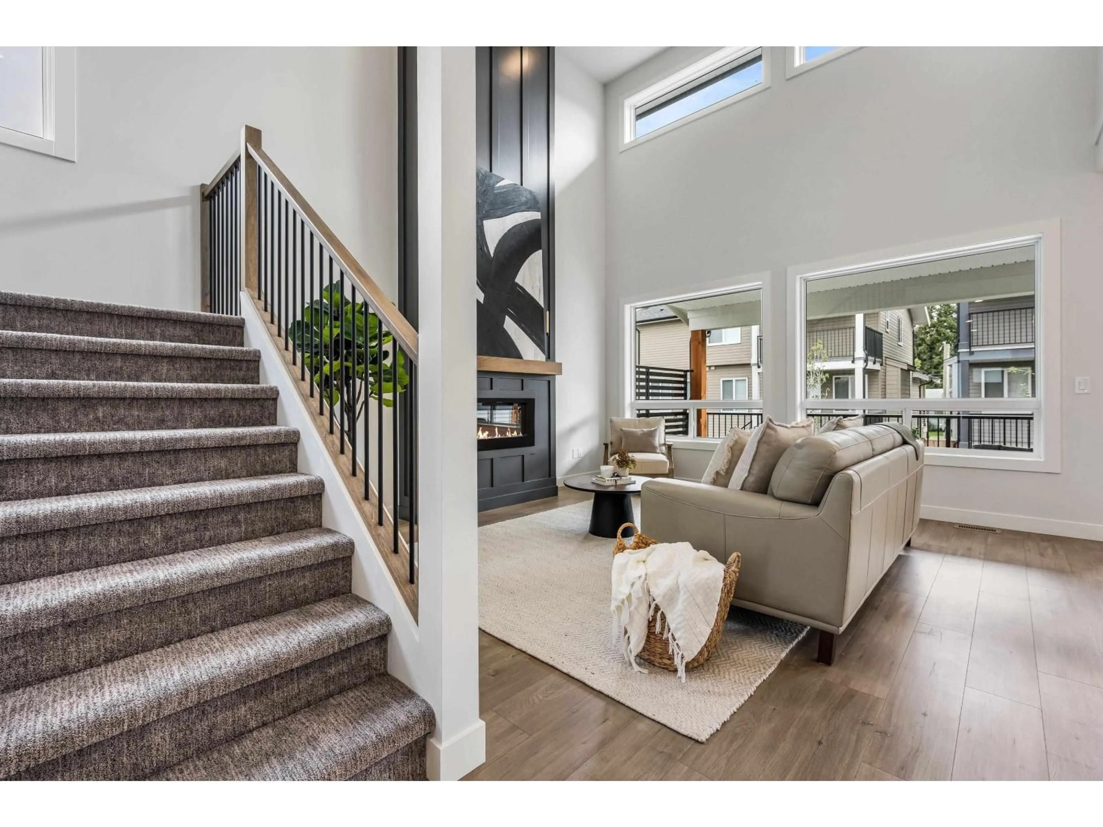 Indoor entryway for 7142 ROCHESTER AVENUE, Chilliwack British Columbia V2R2P3