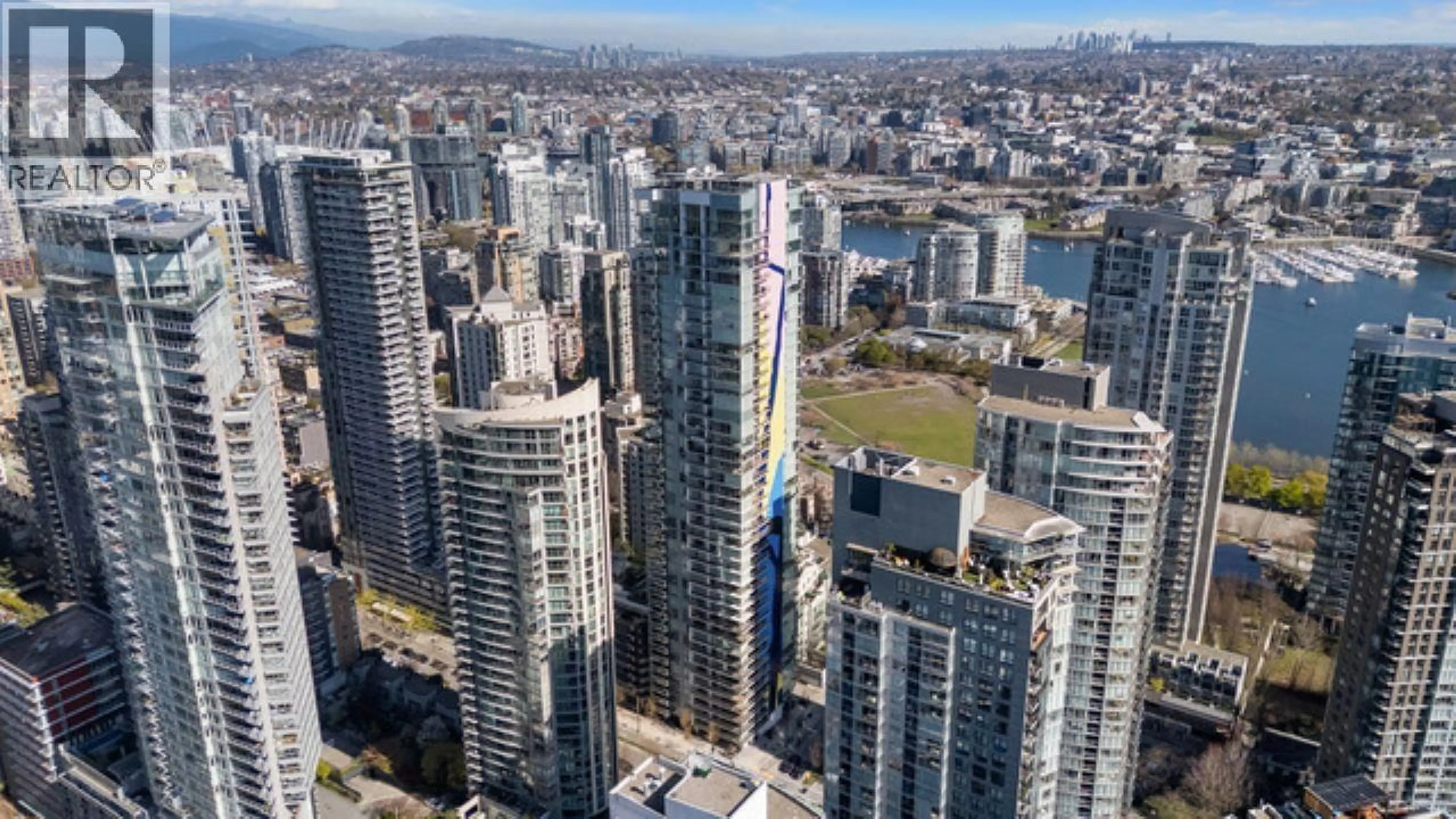 A pic from outside/outdoor area/front of a property/back of a property/a pic from drone, city buildings view from balcony for 2003 - 499 PACIFIC STREET, Vancouver British Columbia V6B0N4
