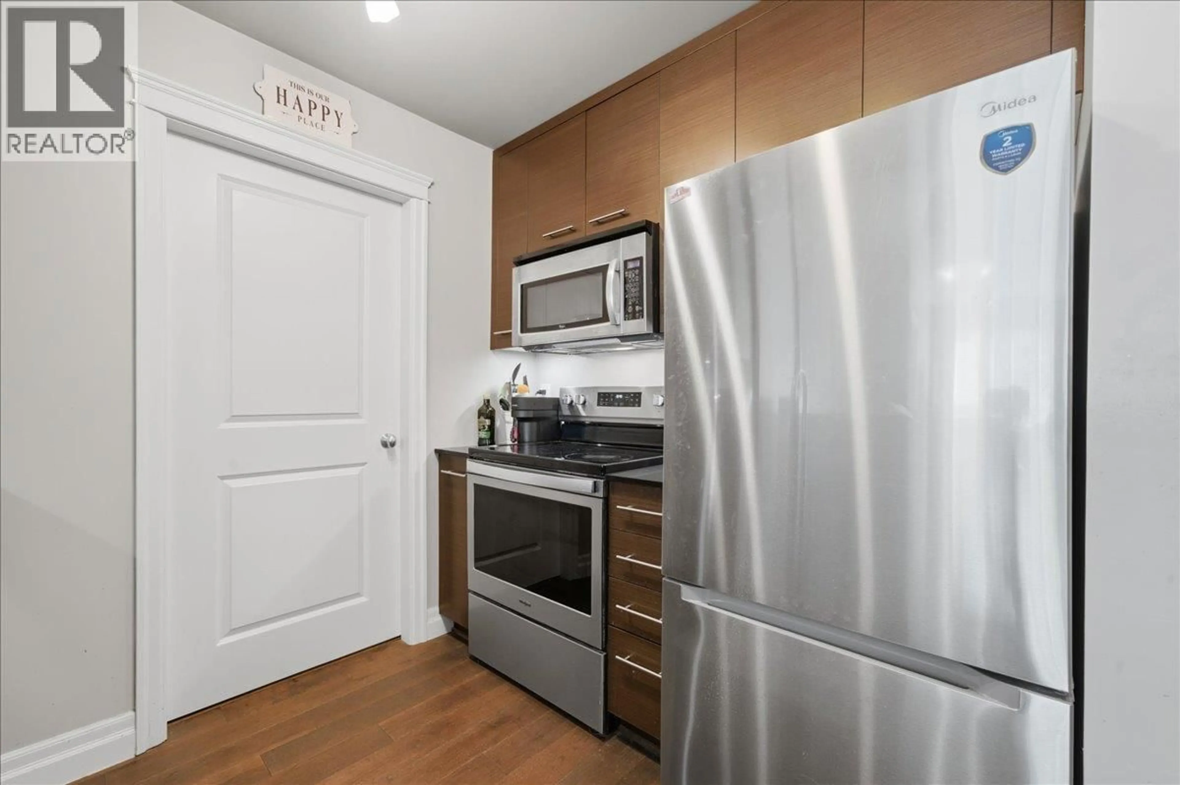 Standard kitchen, unknown for 310 - 2343 ATKINS AVENUE, Port Coquitlam British Columbia V3C1Y7