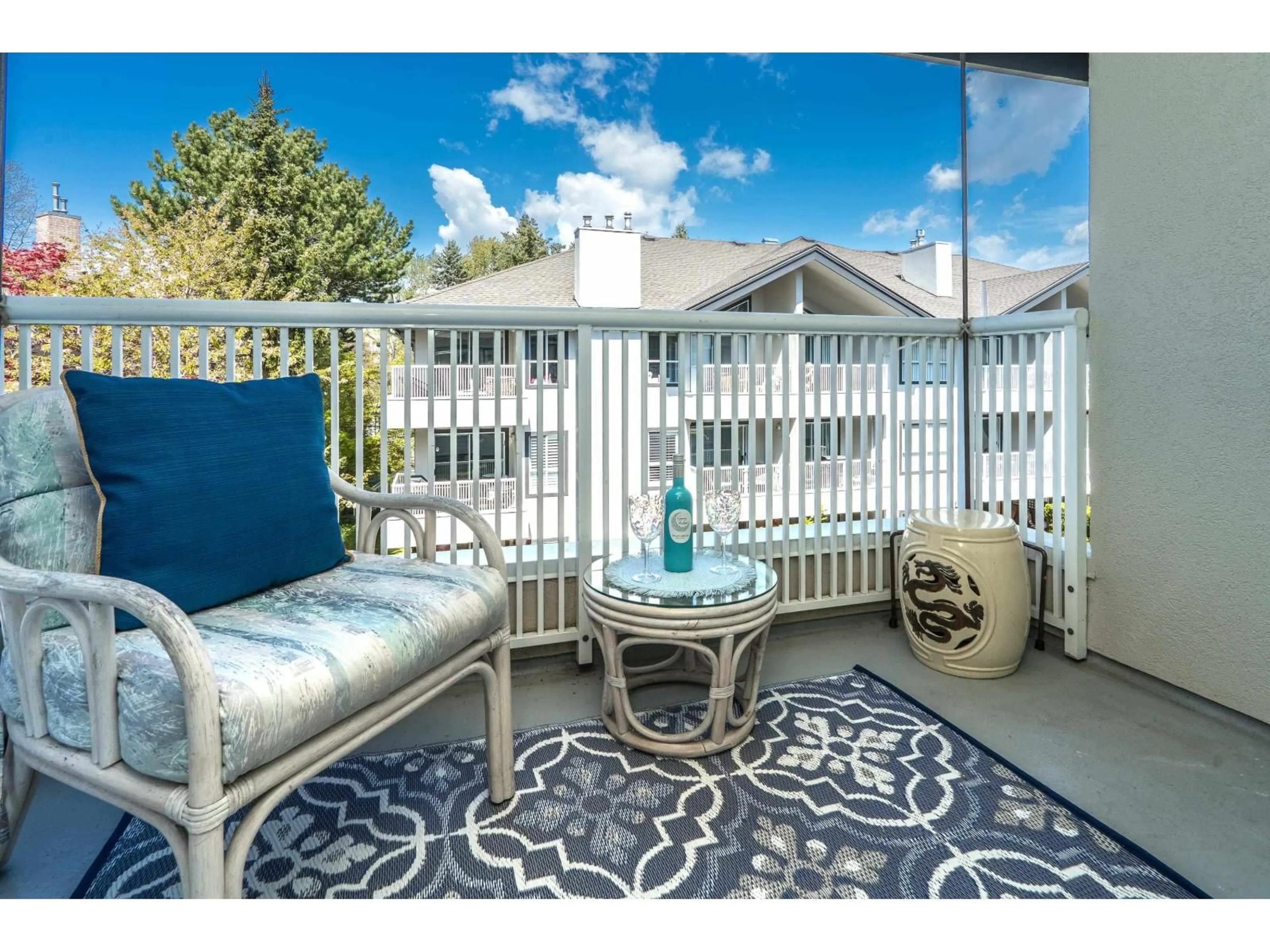 Patio, water/lake/river/ocean view for 304 - 15272 20 AVENUE, Surrey British Columbia V4A2A3