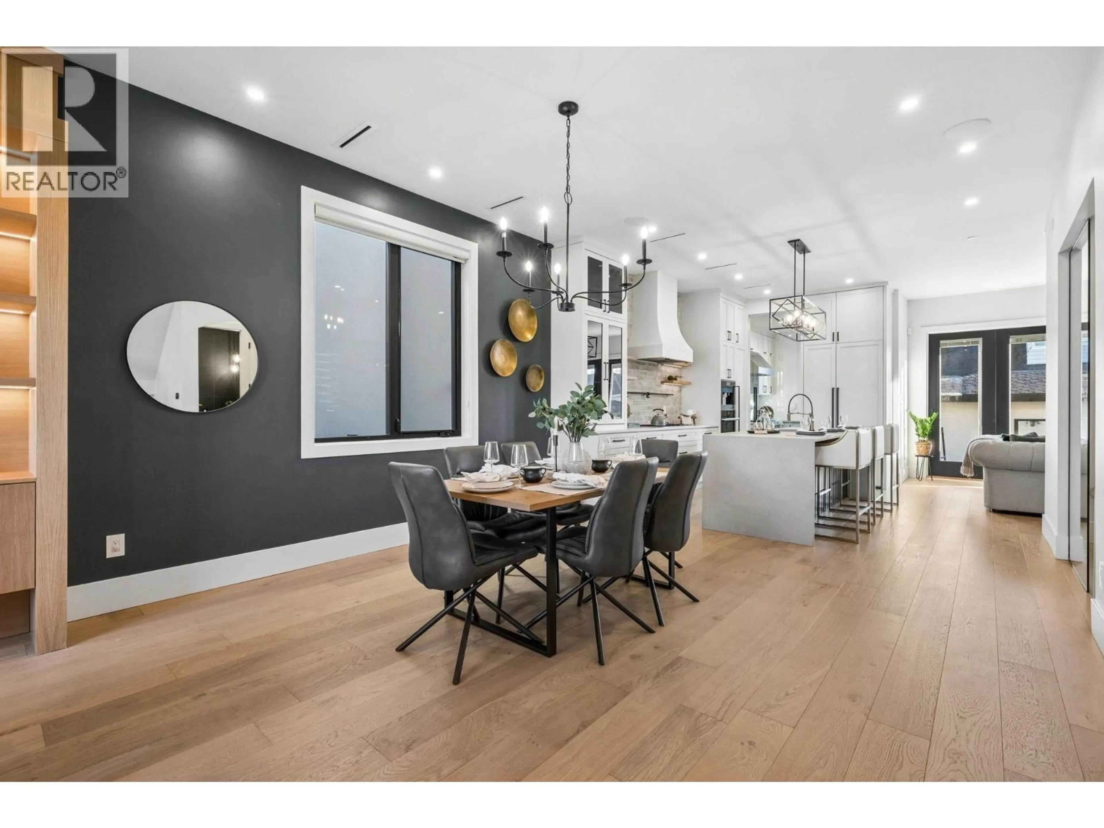 Open concept kitchen, wood/laminate floor for 4096 UNION STREET, Burnaby British Columbia V5C2W8