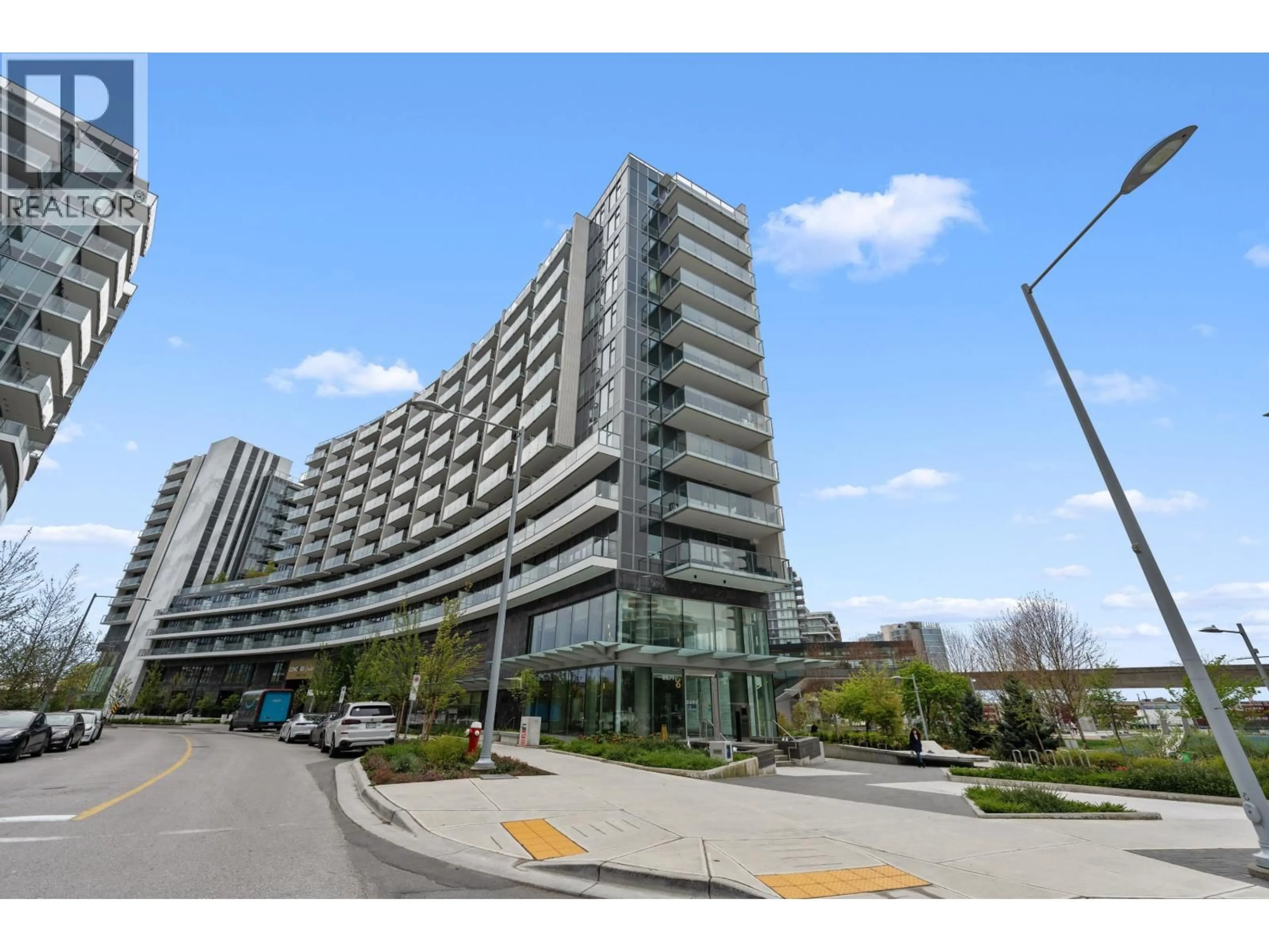 Indoor foyer for 1189 - 8671 HAZELBRIDGE WAY, Richmond British Columbia V6X0W9