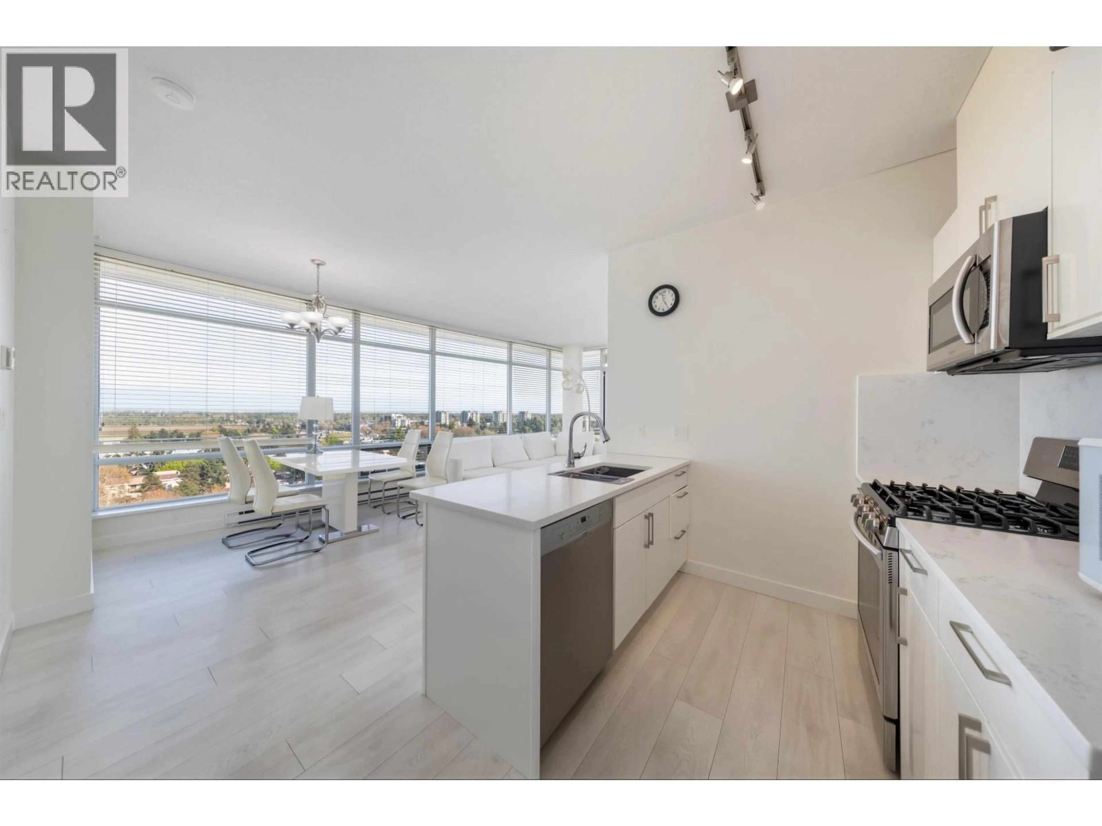 Open concept kitchen, ceramic/tile floor for 1804 - 8288 LANSDOWNE ROAD, Richmond British Columbia V6X0B3