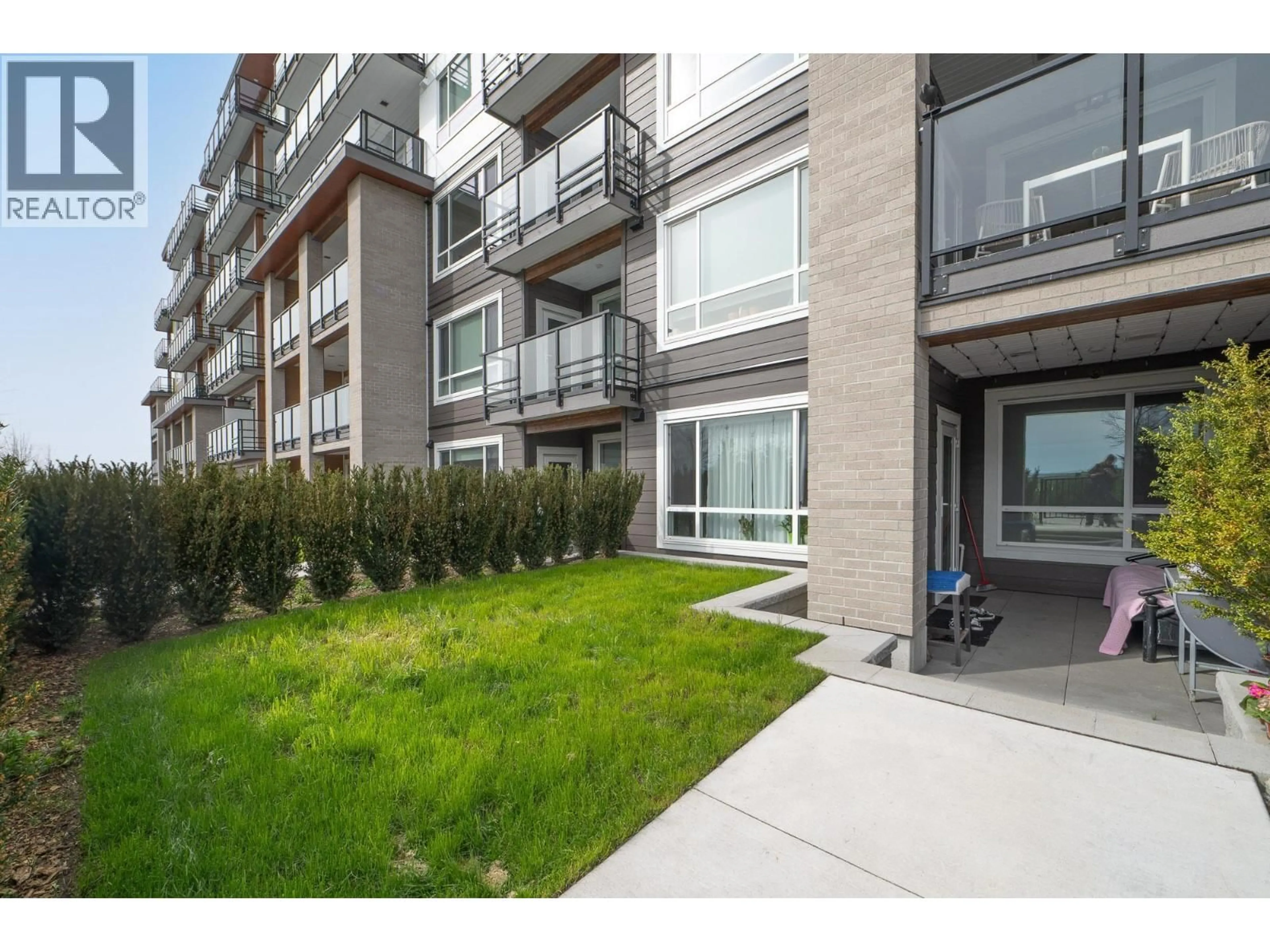 Patio, street for 101 - 2463 RABBIT DRIVE, Tsawwassen British Columbia V4M0G6