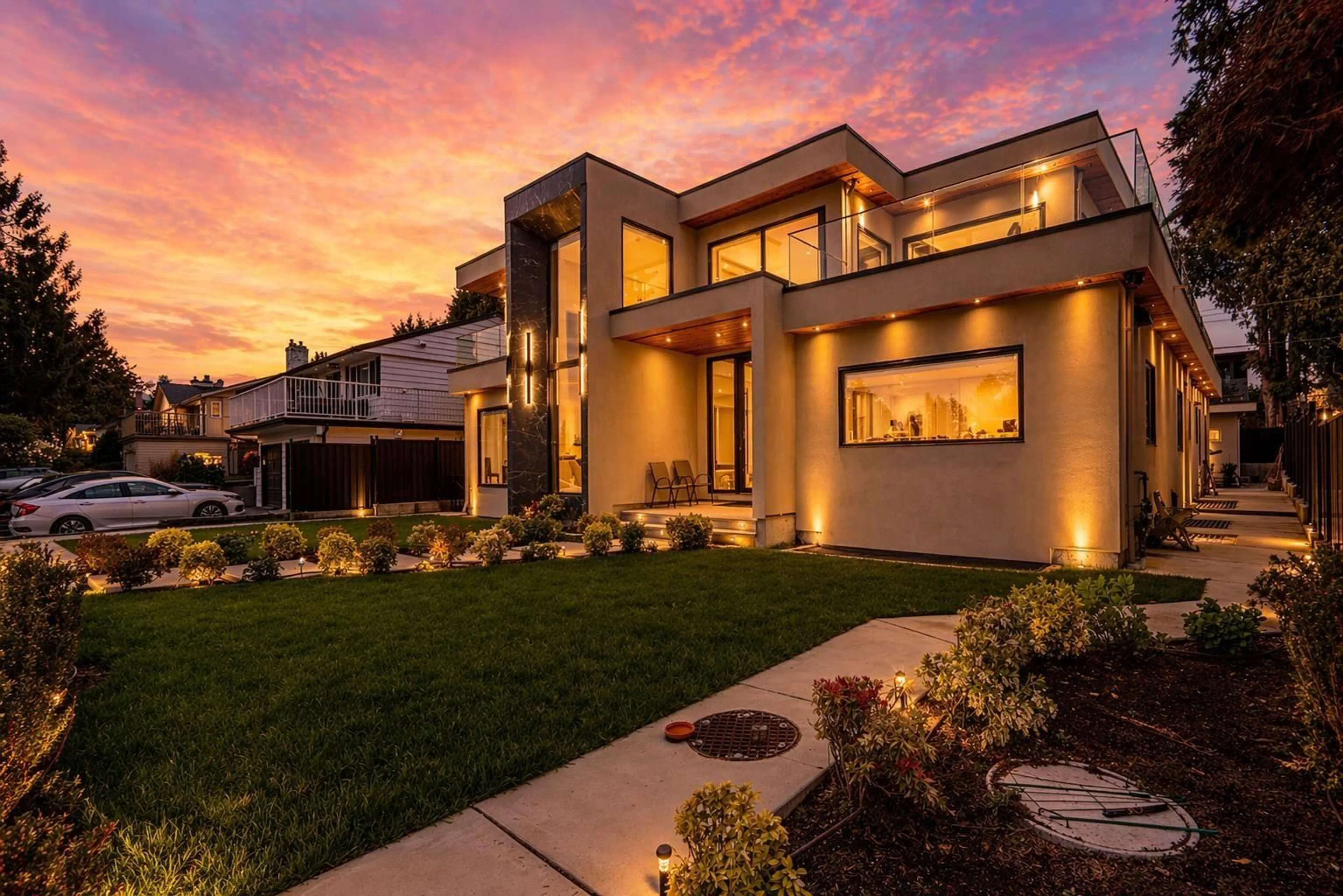 Home with brick exterior material, unknown for 13821 MALABAR AVENUE, White Rock British Columbia V4B2X8