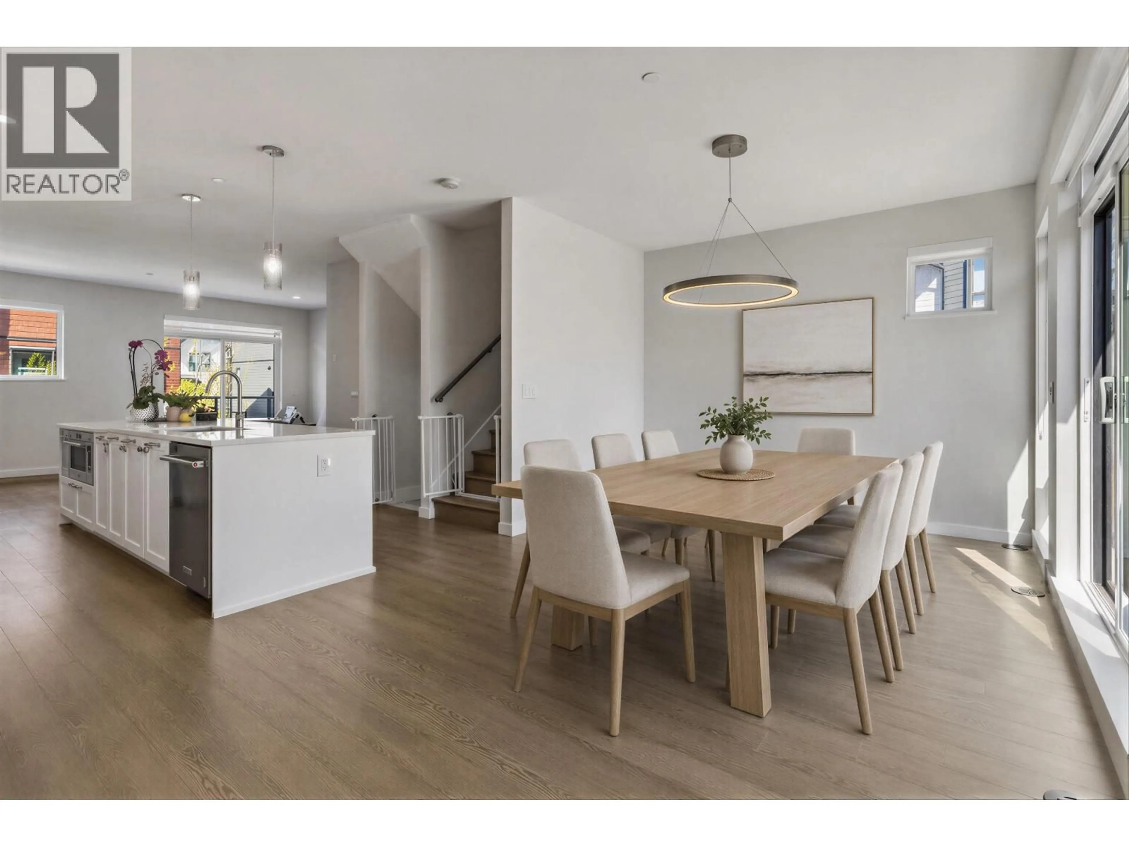 Open concept kitchen, wood/laminate floor for 189 - 4738 HEMLOCK WAY, Tsawwassen British Columbia V4M0E3