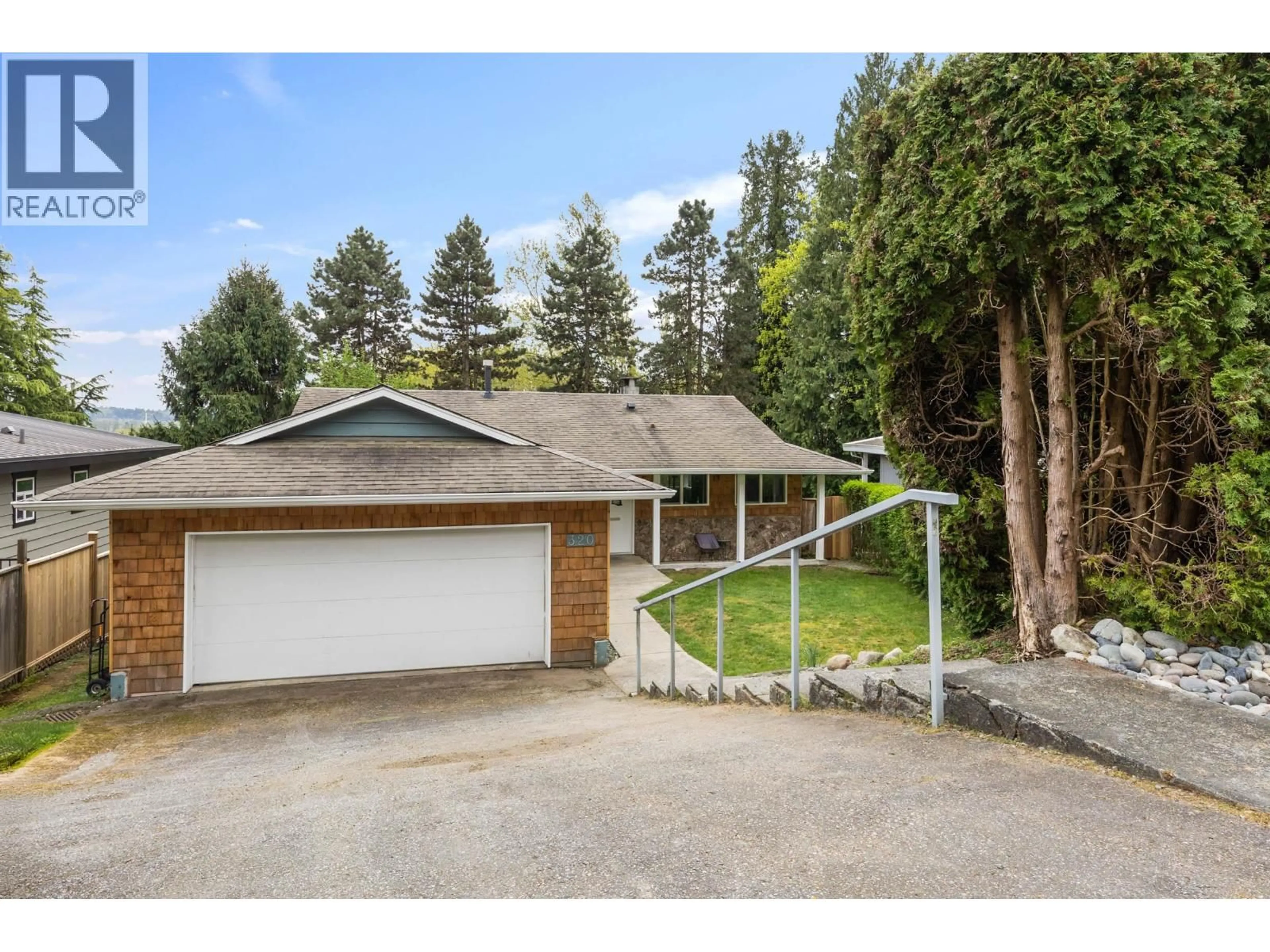 Unknown for 320 GLOUCESTER COURT, Coquitlam British Columbia V3K5S5