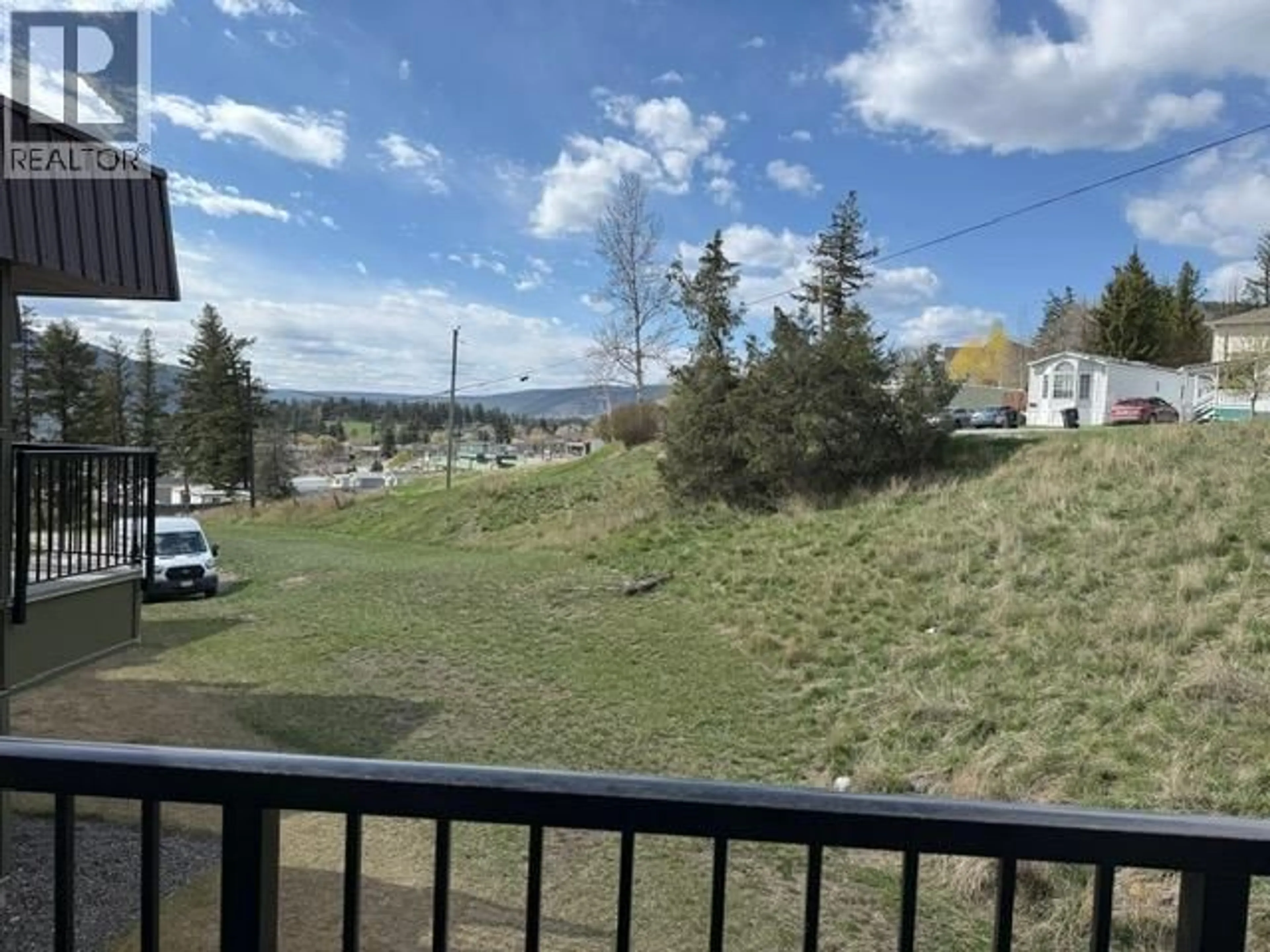 A pic from outside/outdoor area/front of a property/back of a property/a pic from drone, water/lake/river/ocean view for 417 - 282 BROADWAY AVENUE, Williams Lake British Columbia V2G4J8