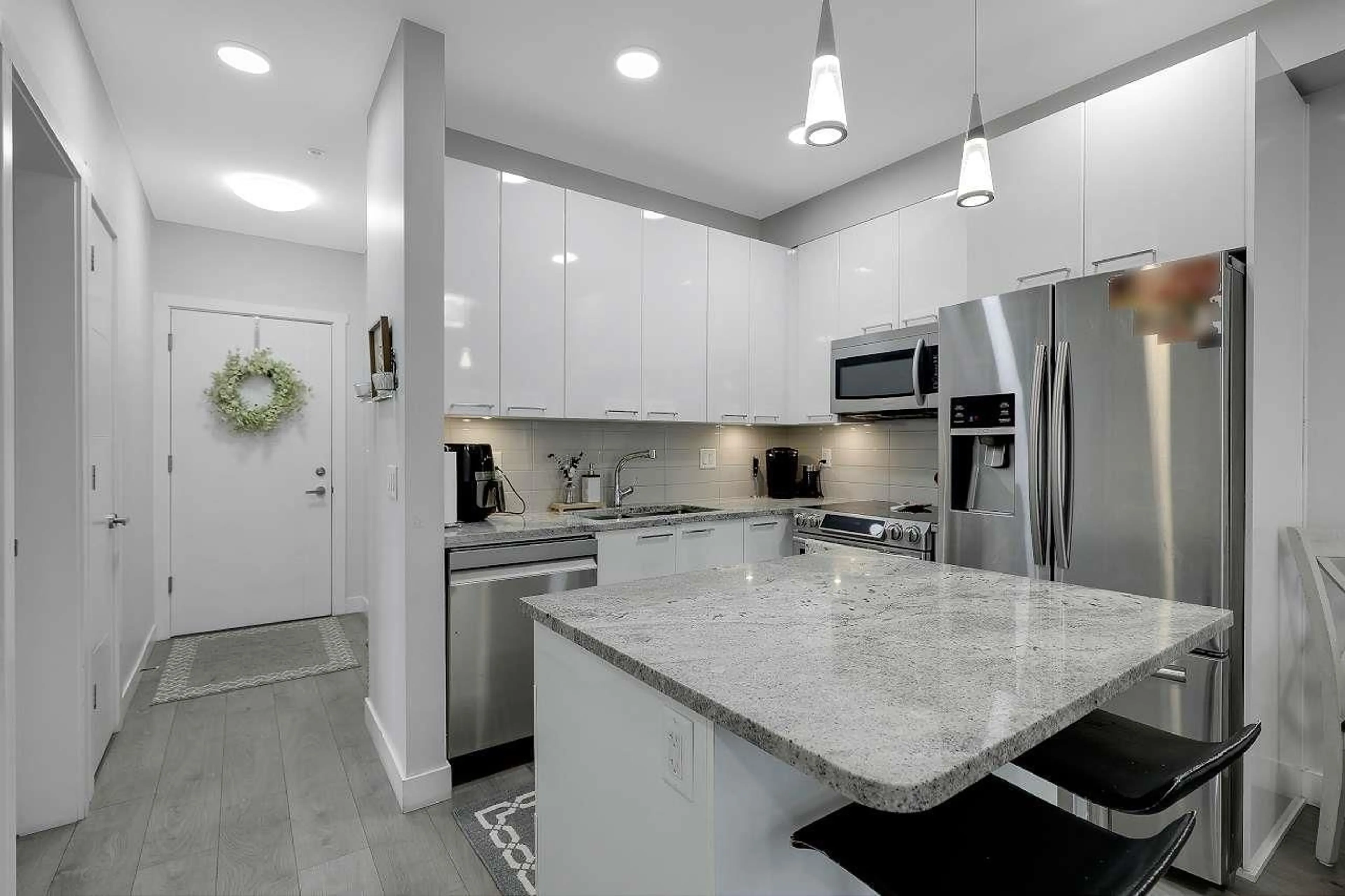 Contemporary kitchen, ceramic/tile floor for 201 - 19940 BRYDON CRESCENT, Langley British Columbia V3A4A5