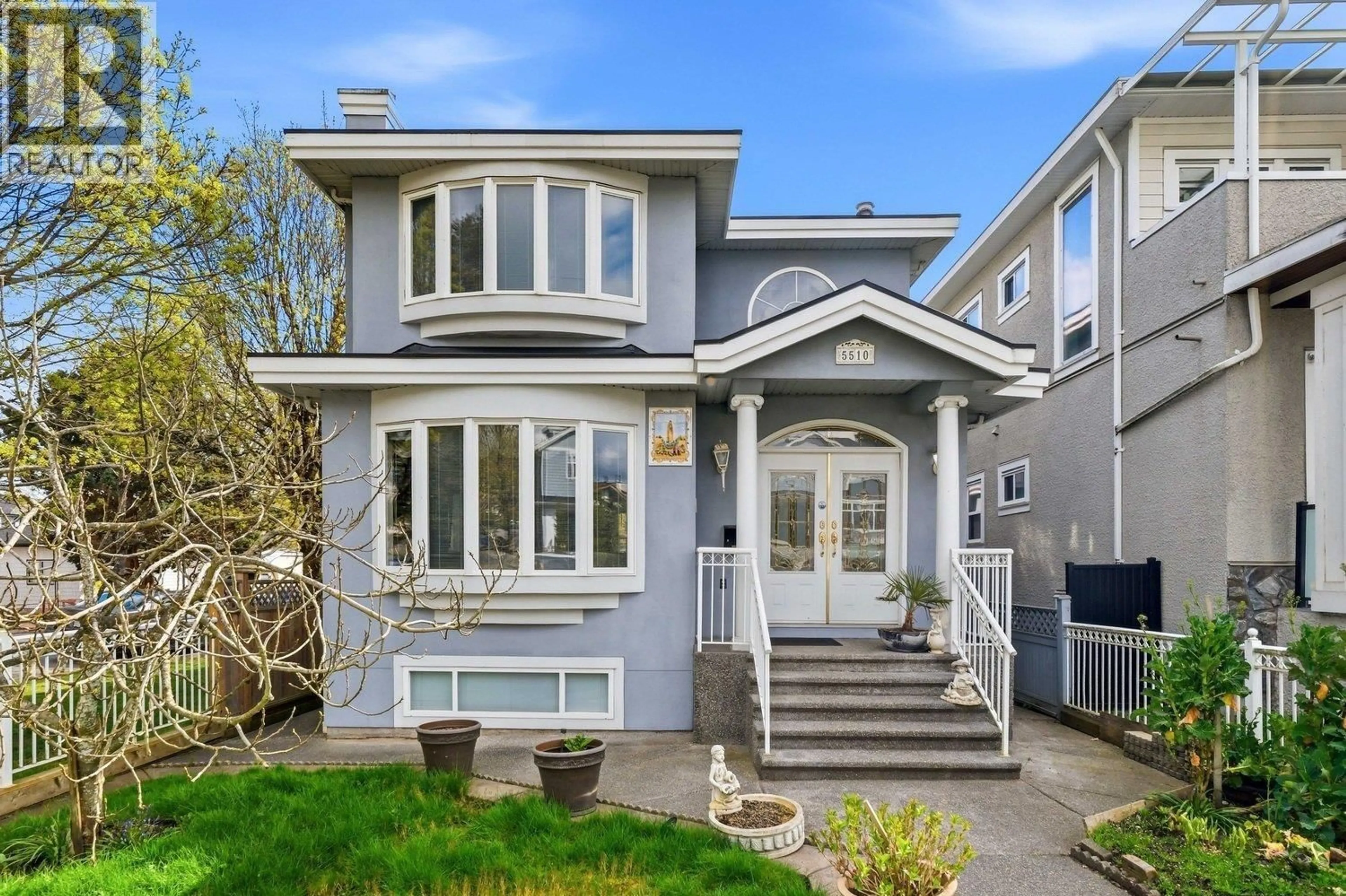 Home with vinyl exterior material, street for 5510 LANARK STREET, Vancouver British Columbia V5P2Y3