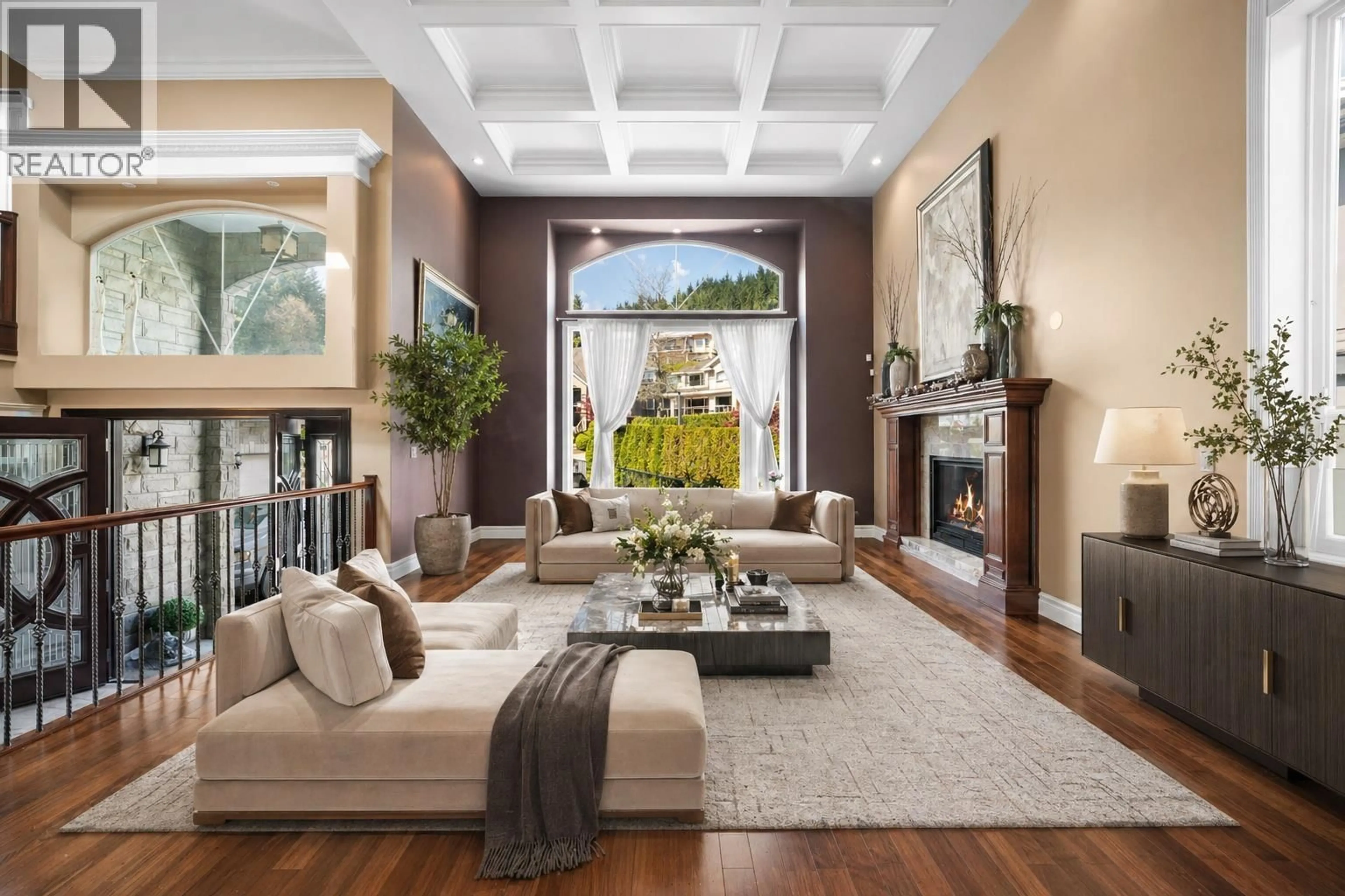 Living room with furniture, unknown for 2982 SUNRIDGE COURT, Coquitlam British Columbia V3E3M5