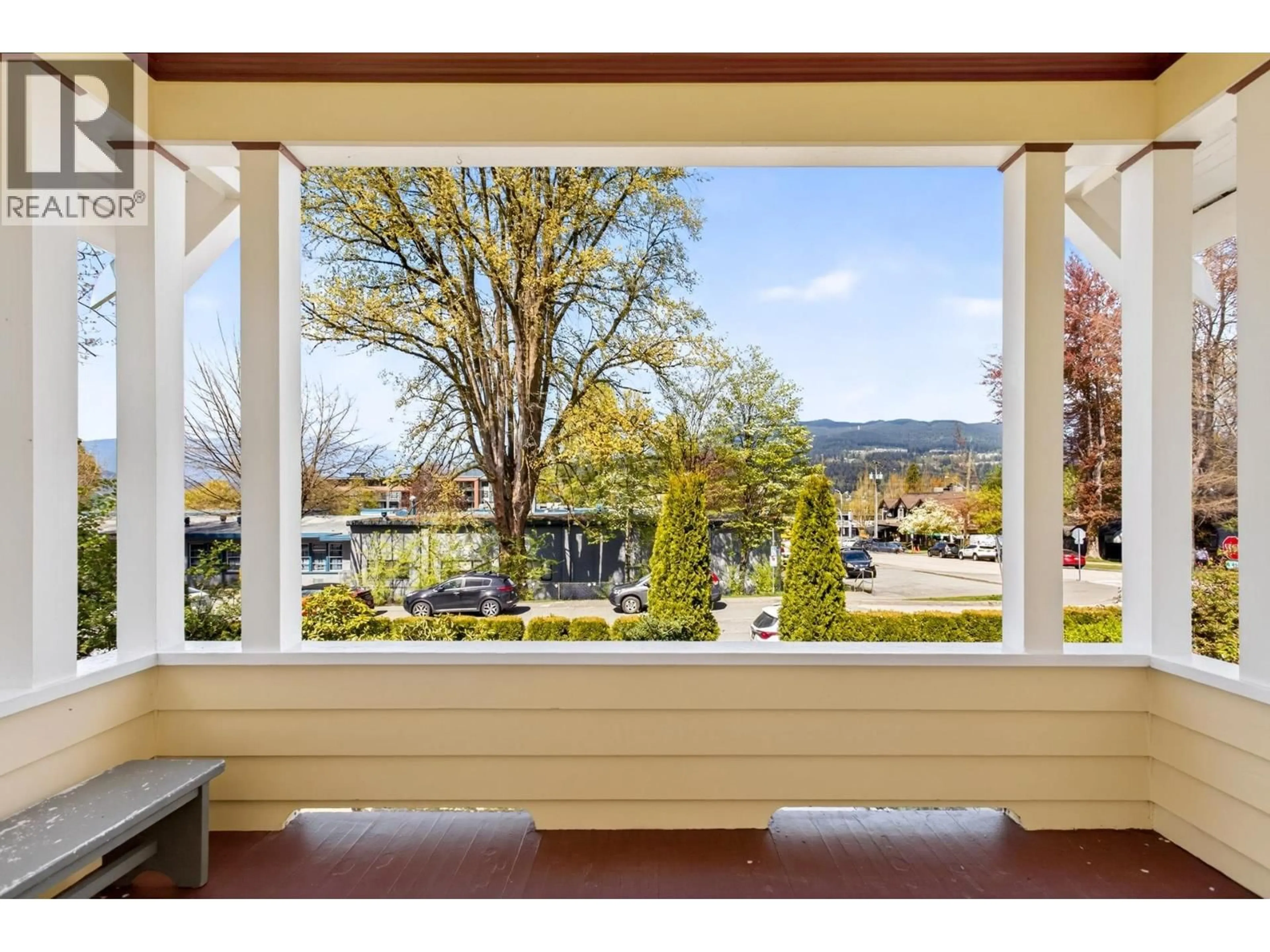 Unknown for 2721 ST GEORGE STREET, Port Moody British Columbia V3H2H1