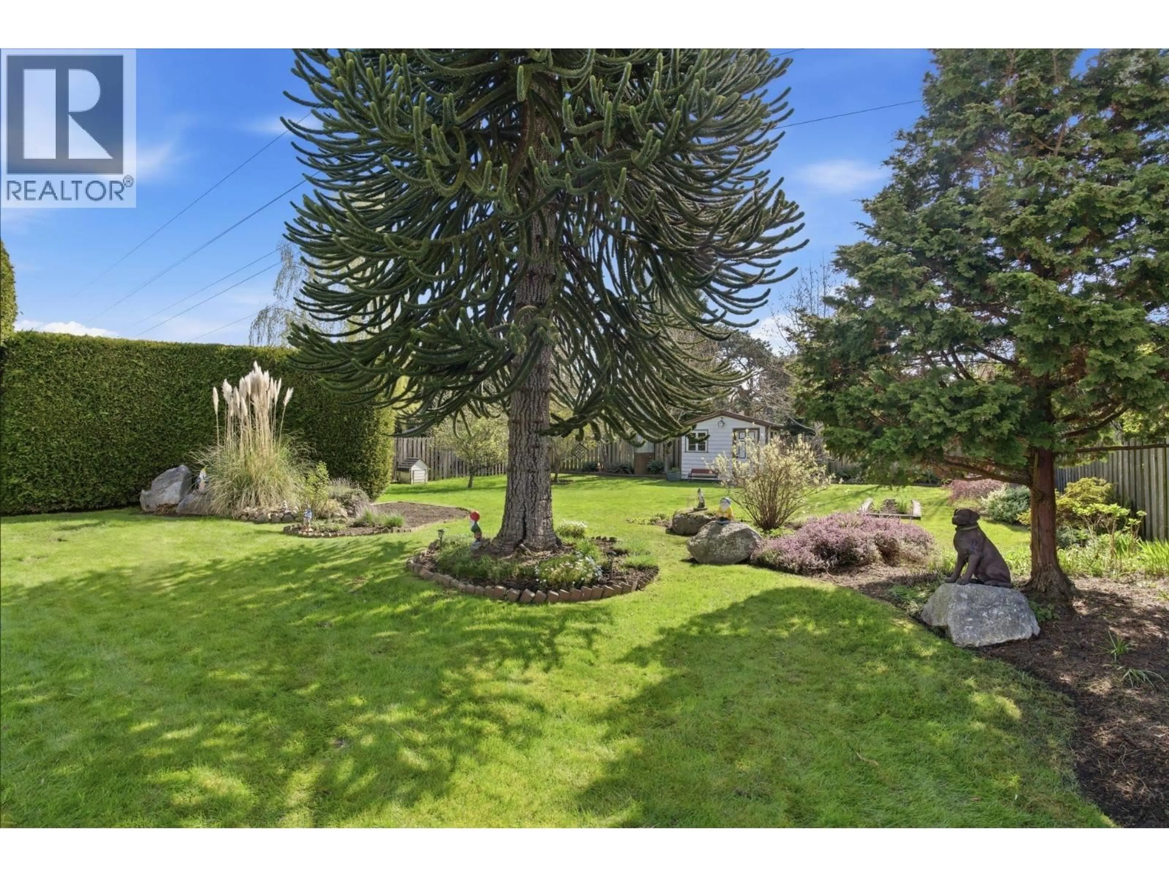 A pic from outside/outdoor area/front of a property/back of a property/a pic from drone, forest/trees view for 474 SHANNON WAY, Delta British Columbia V4M2W5