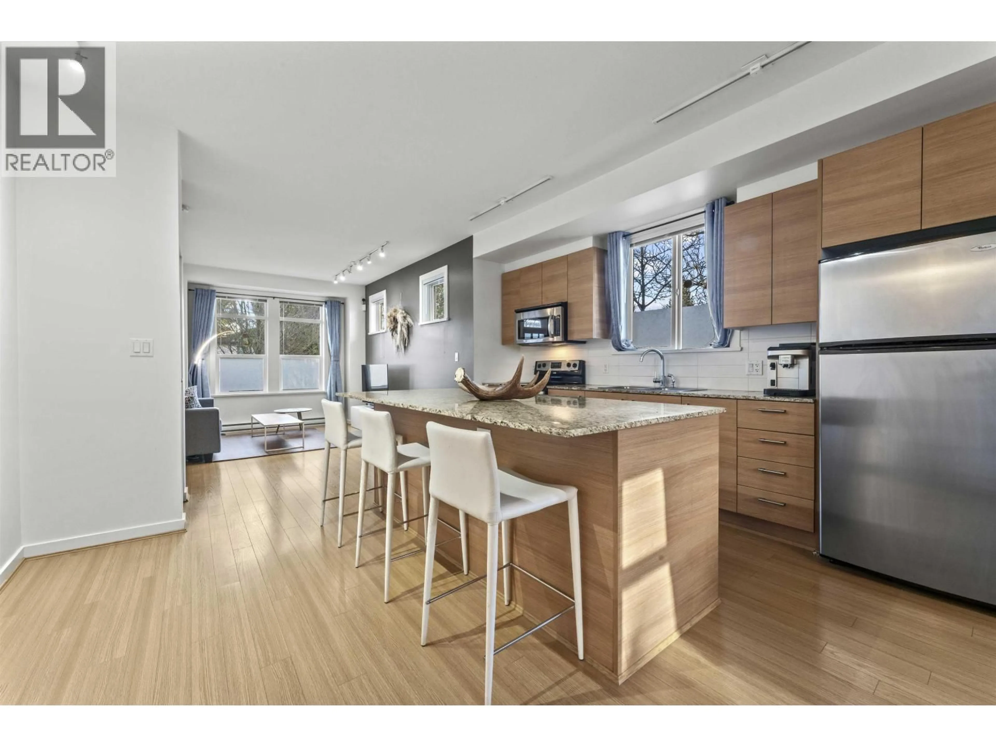 Open concept kitchen, unknown for 15 - 5771 IRMIN STREET, Burnaby British Columbia V5J0C5