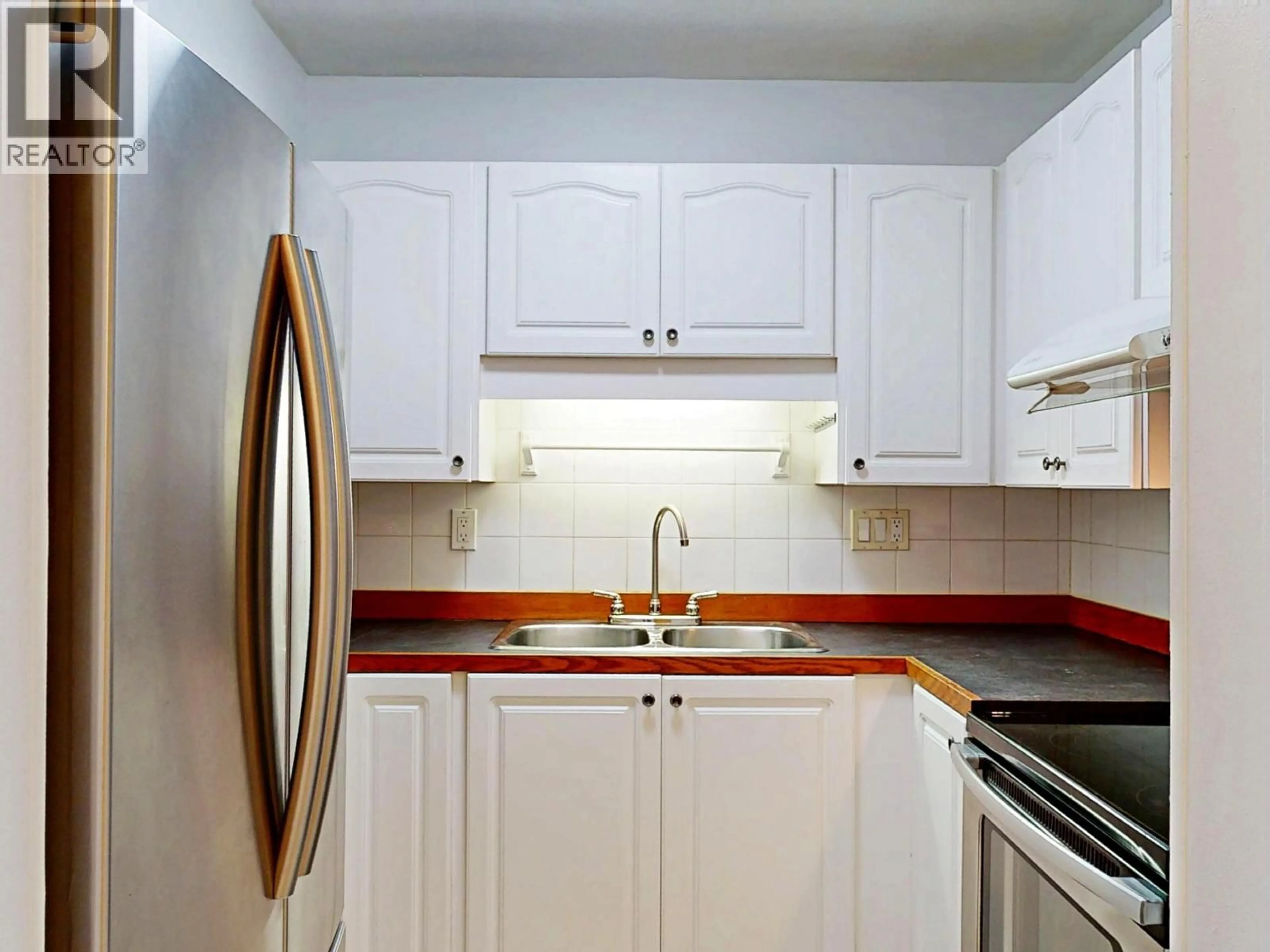 Standard kitchen, unknown for 8 - 8500 ANDERSON ROAD, Richmond British Columbia V6Y1S6