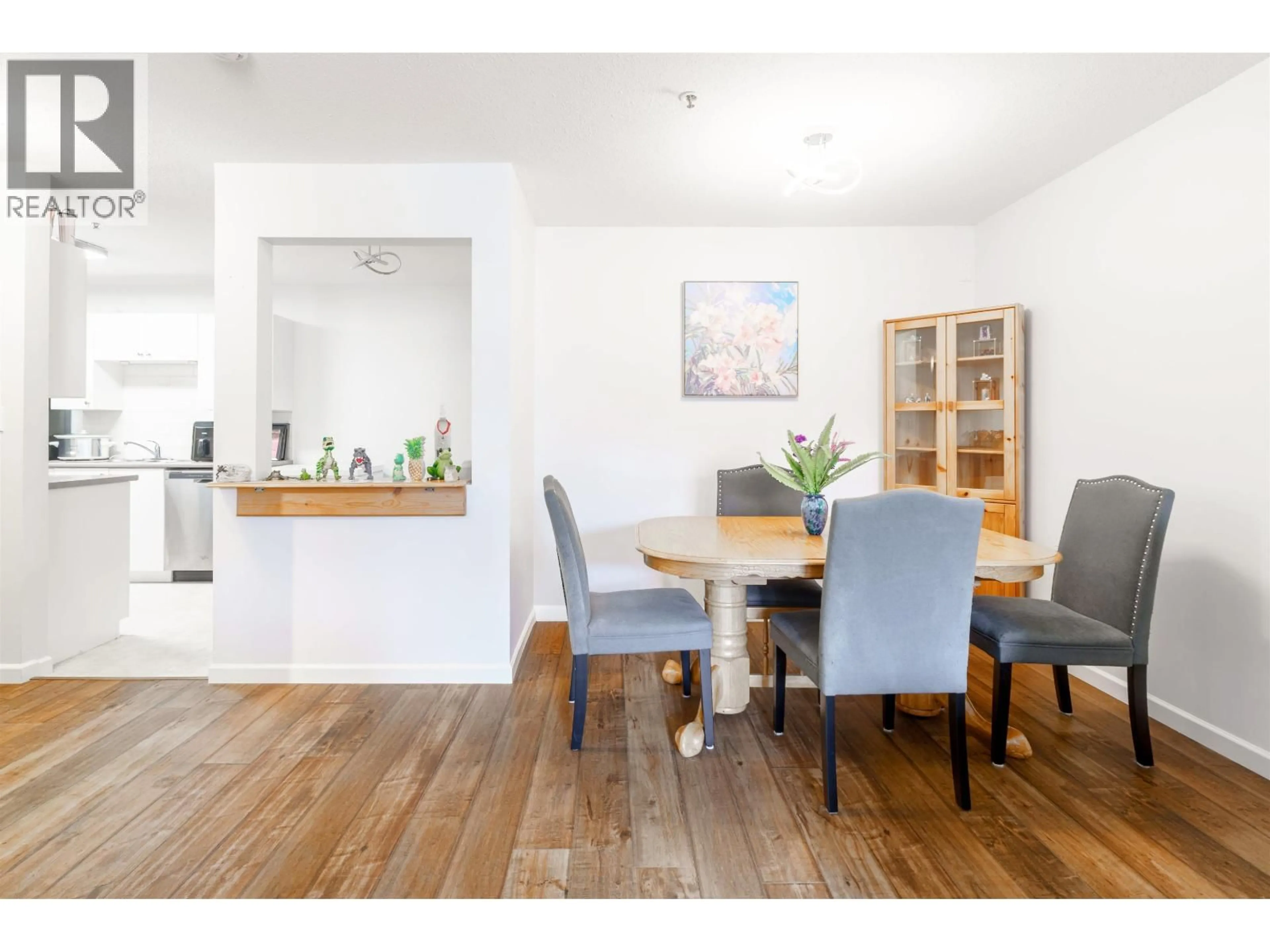 Dining room, wood/laminate floor for 404 - 22351 ST ANNE AVENUE, Maple Ridge British Columbia V2X2E7