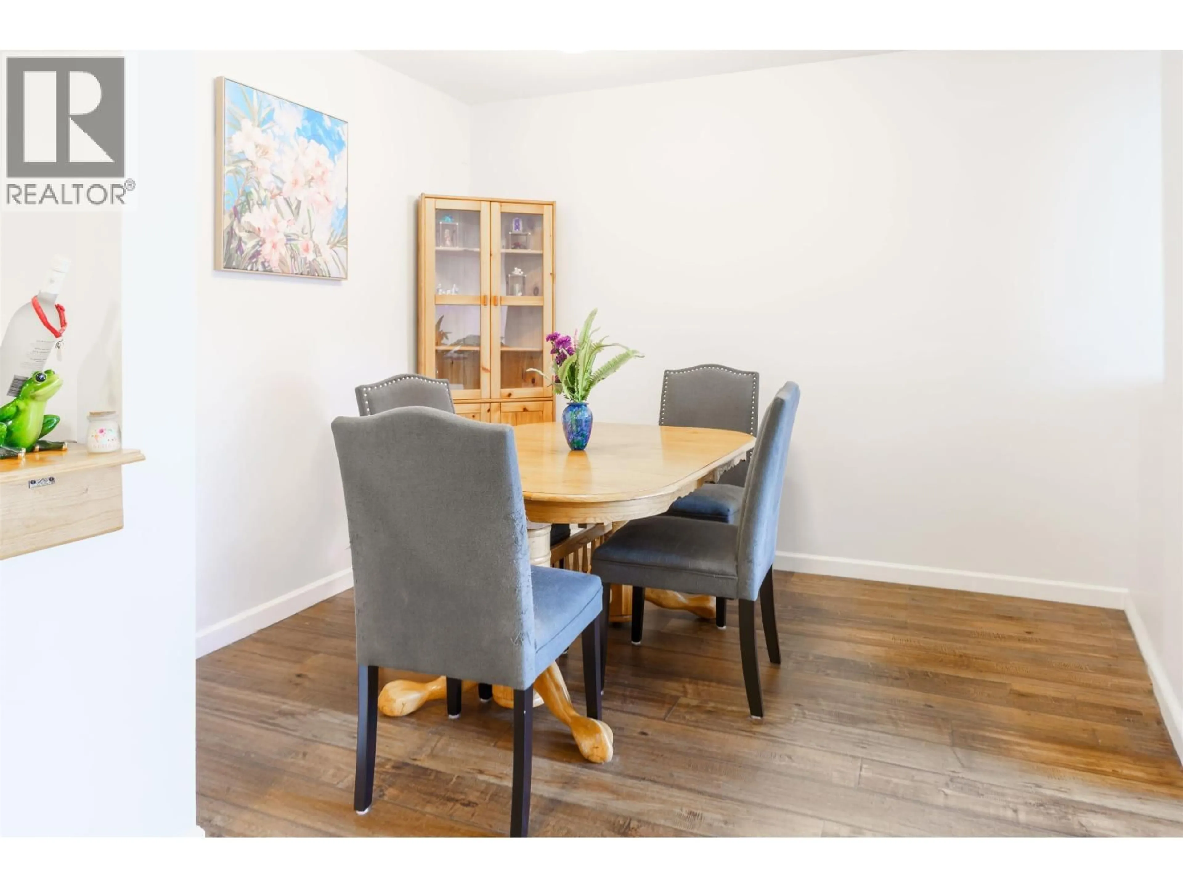 Dining room, wood/laminate floor for 404 - 22351 ST ANNE AVENUE, Maple Ridge British Columbia V2X2E7