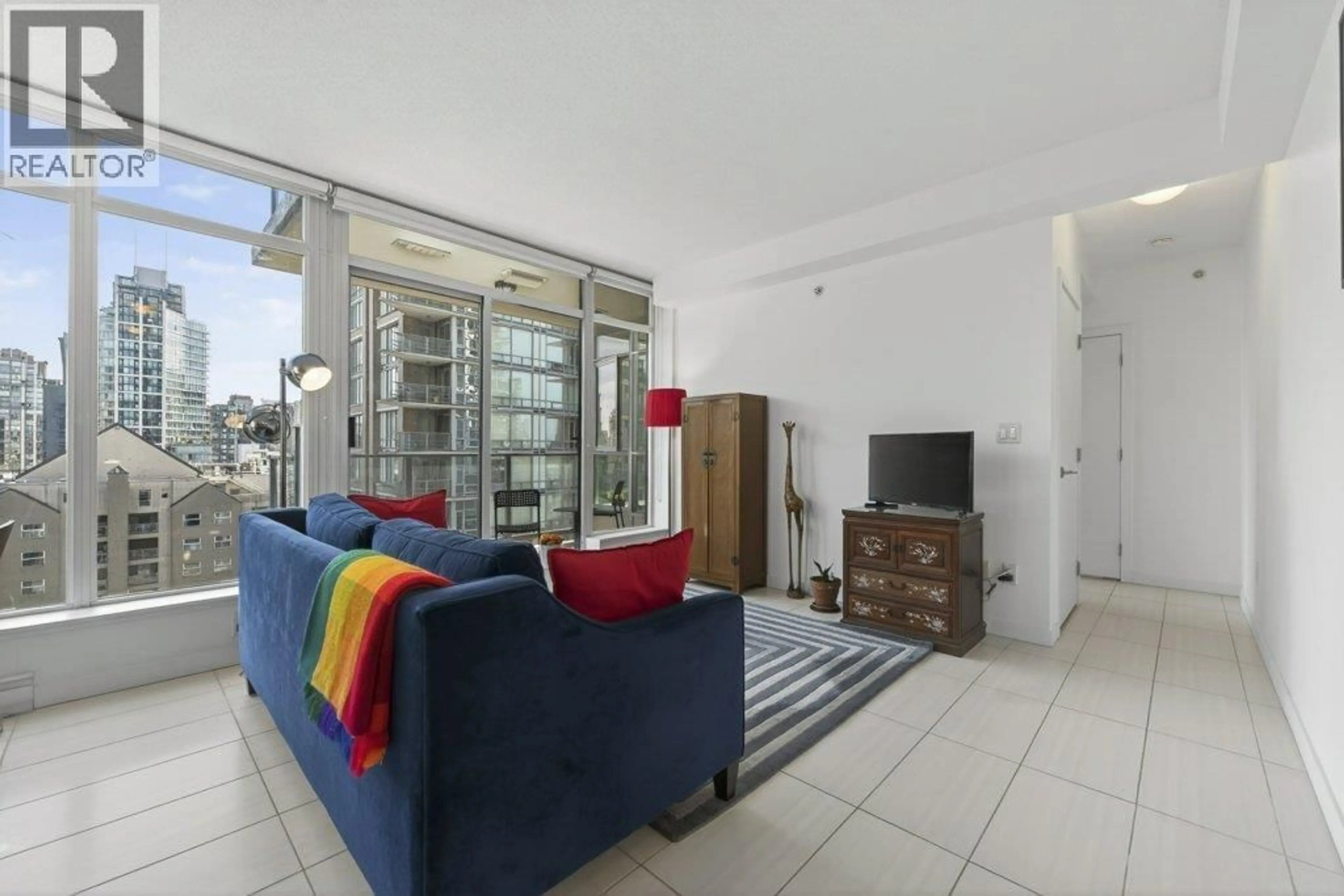 Living room with furniture, unknown for 902 - 1252 HORNBY STREET, Vancouver British Columbia V6Z0A3