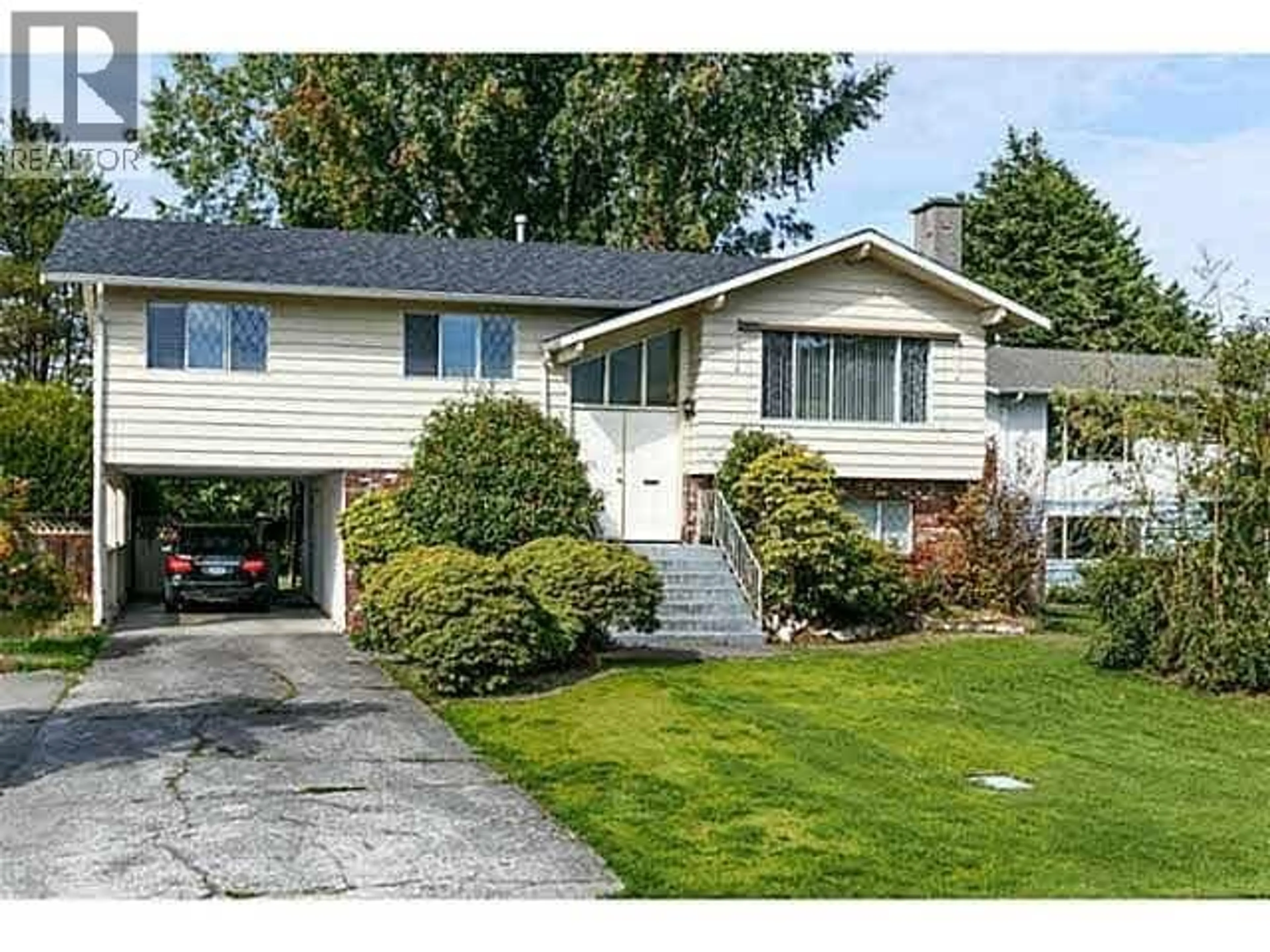 Home with vinyl exterior material, street for 10351 AMETHYST AVENUE, Richmond British Columbia V7A3A8