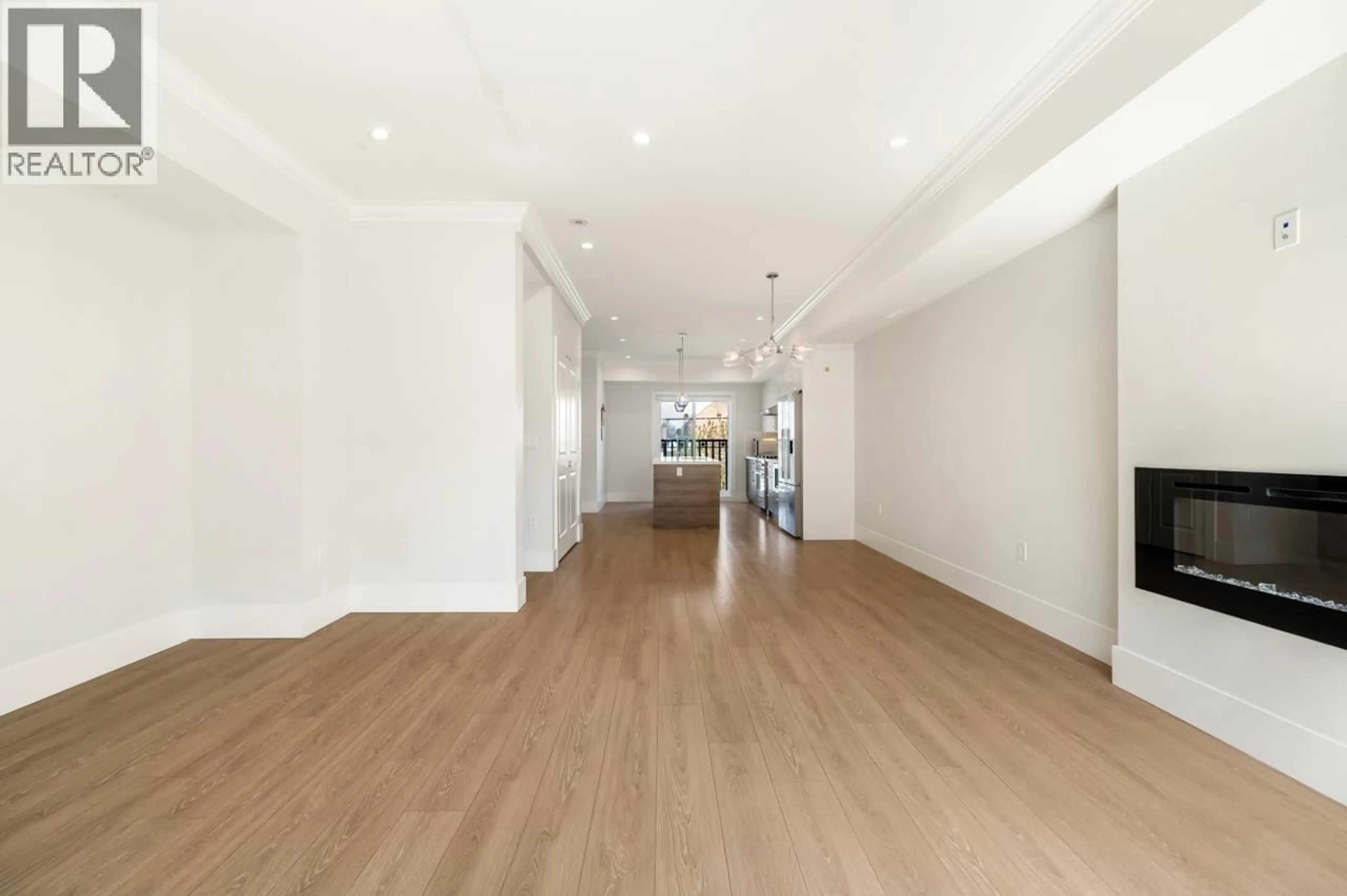 Indoor foyer for 17 - 9211 MCKIM WAY, Richmond British Columbia V6X0T1