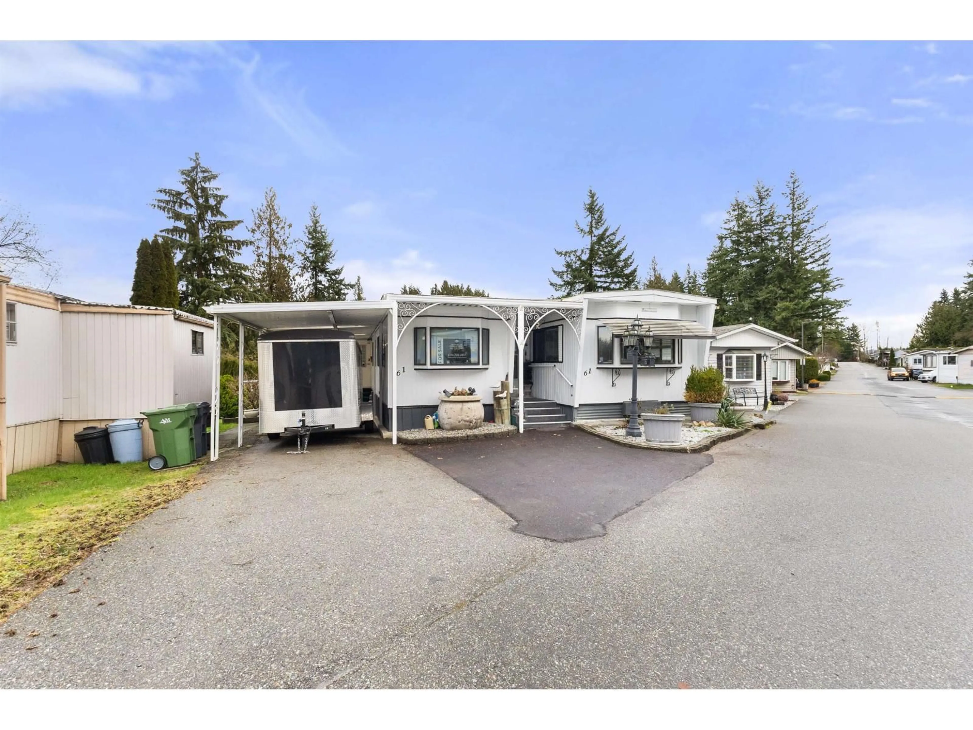 Unknown for 61 - 24330 FRASER HIGHWAY, Langley British Columbia V3A4R3