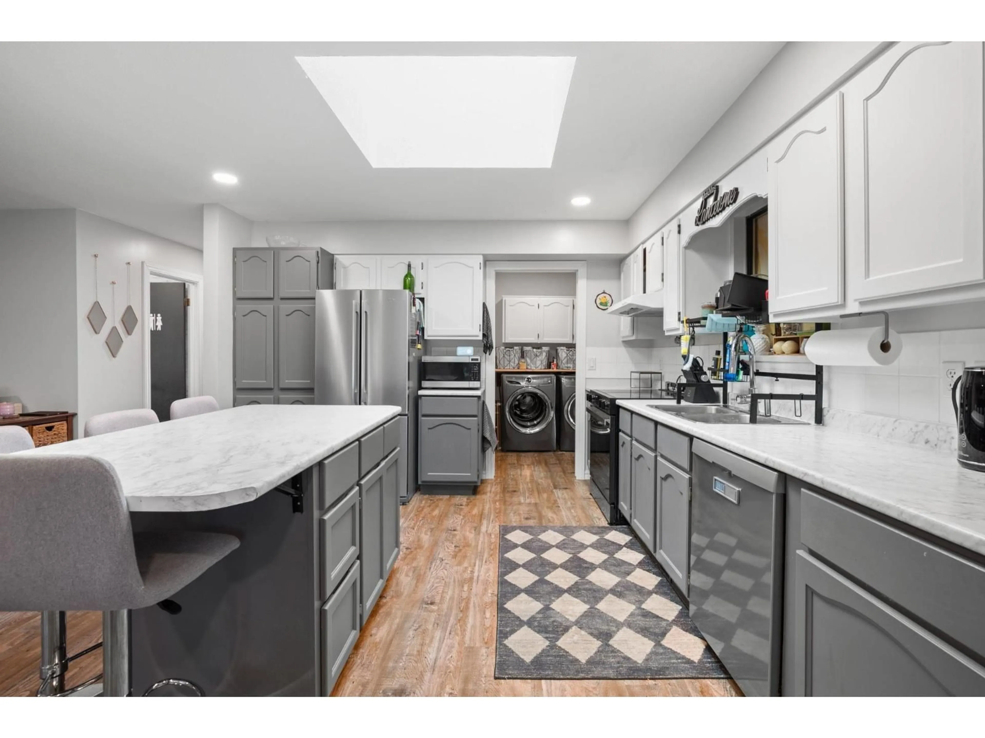 Open concept kitchen, ceramic/tile floor for 9170 ASHWELL ROAD, Chilliwack British Columbia V2P7L9