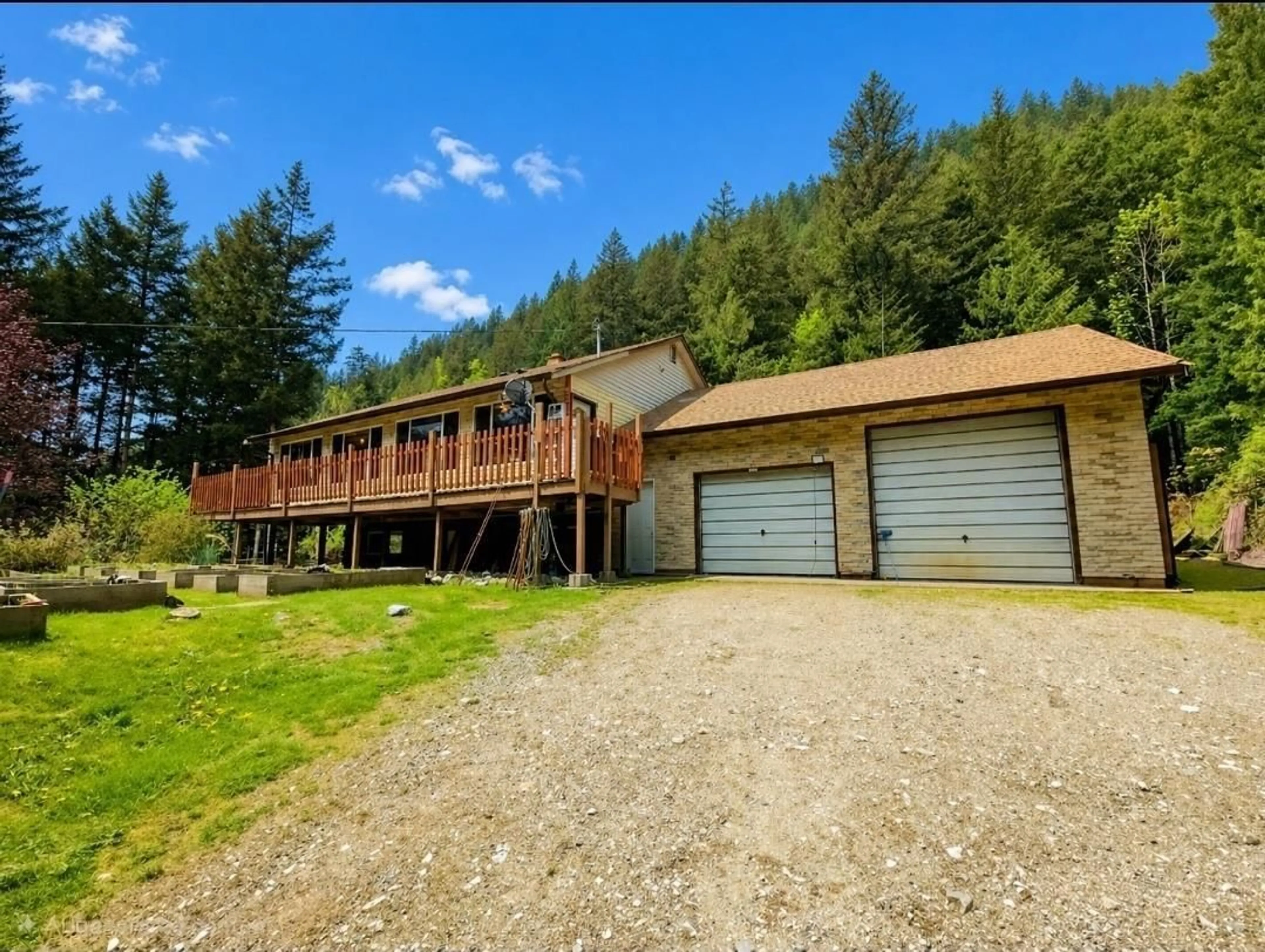 A pic from outside/outdoor area/front of a property/back of a property/a pic from drone, unknown for 27383 DOGWOOD VALLEY ROAD, Hope British Columbia V0X1L3