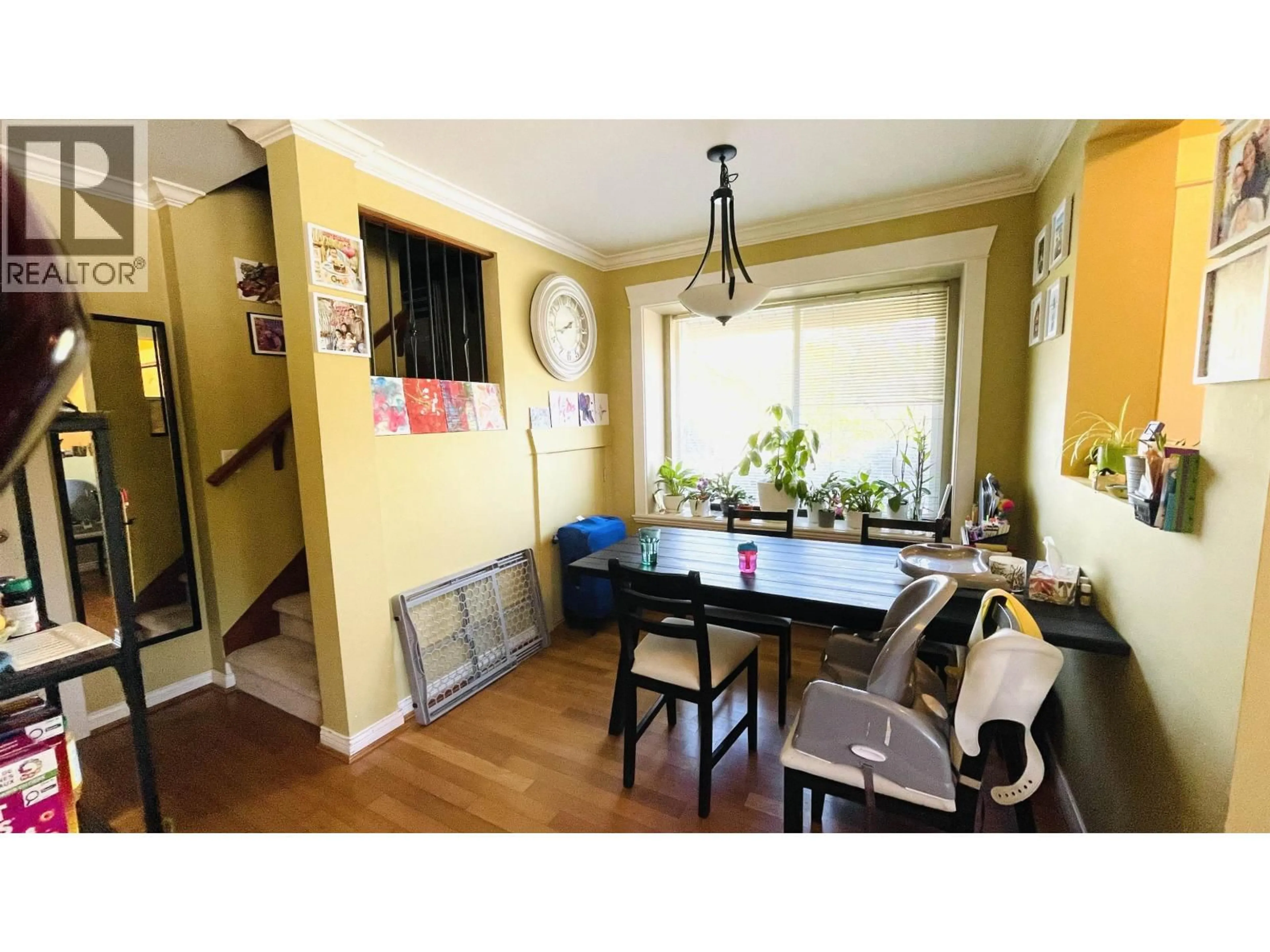 Dining room, wood/laminate floor for 5 - 6481 ELGIN AVENUE, Burnaby British Columbia V5H3S5