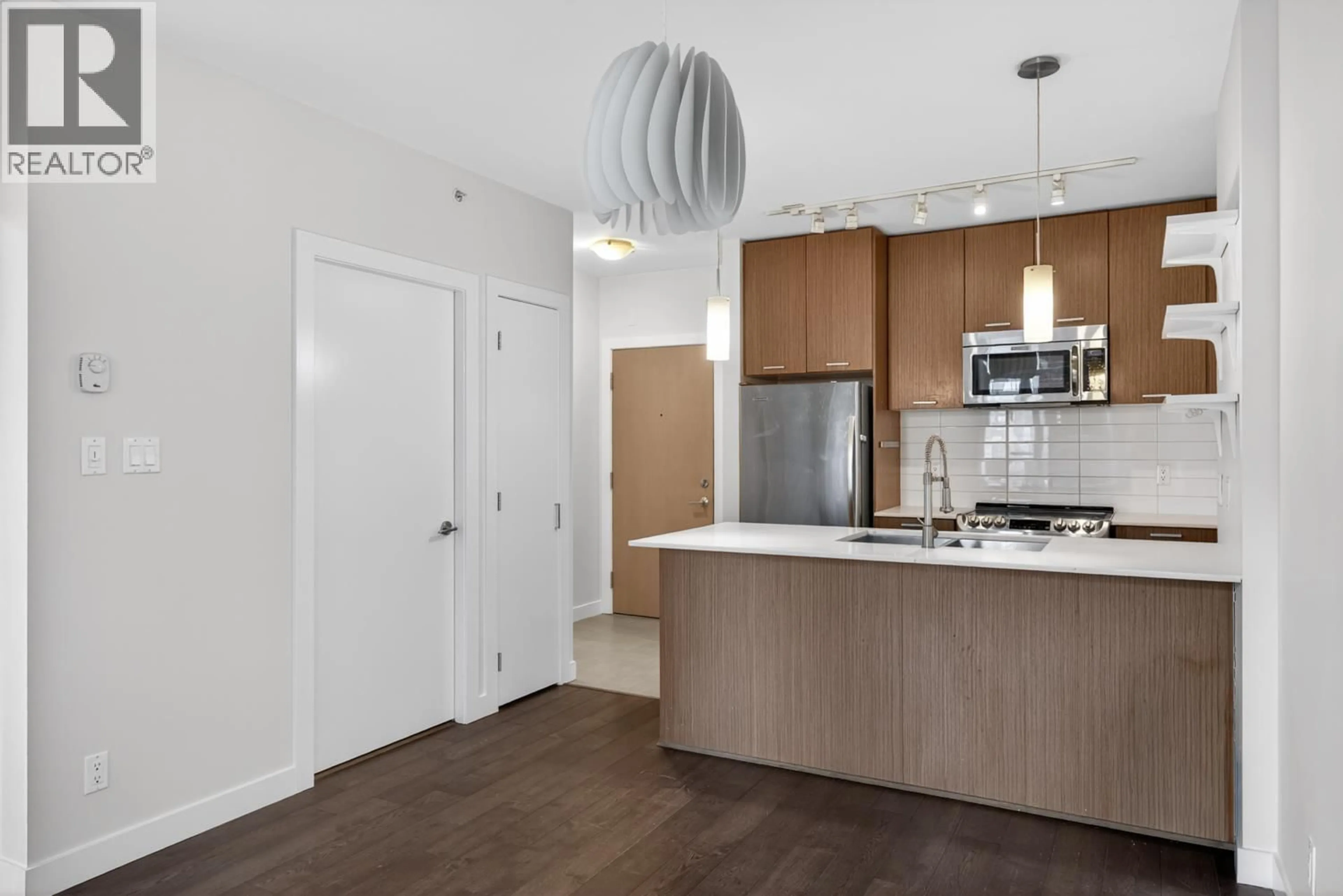 Standard kitchen, unknown for 501 - 2321 SCOTIA STREET, Vancouver British Columbia V5T0A8