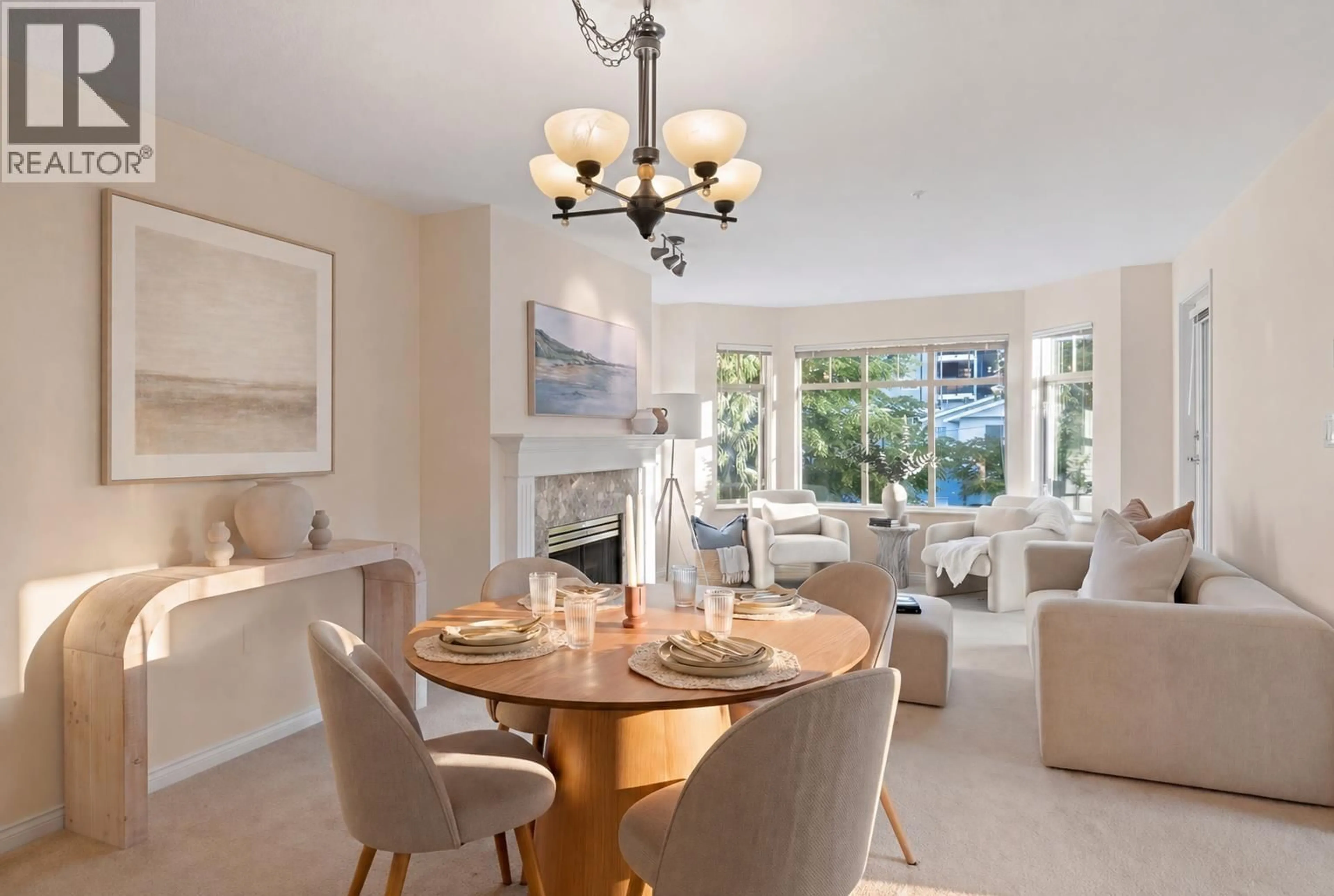 Dining room, unknown for 405 - 2059 CHESTERFIELD AVENUE, North Vancouver British Columbia V7M2P4