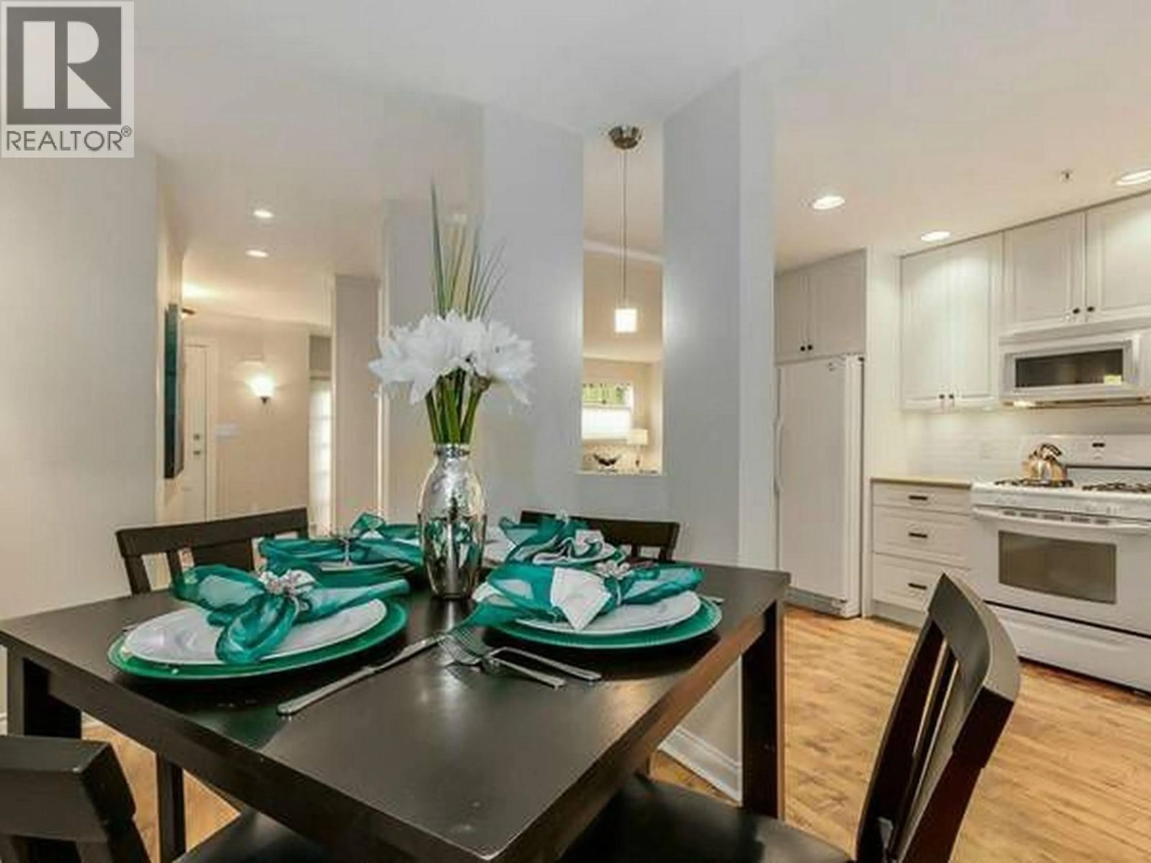 Dining room, unknown for 3088 COLUMBIA STREET, Vancouver British Columbia V5Y3G6